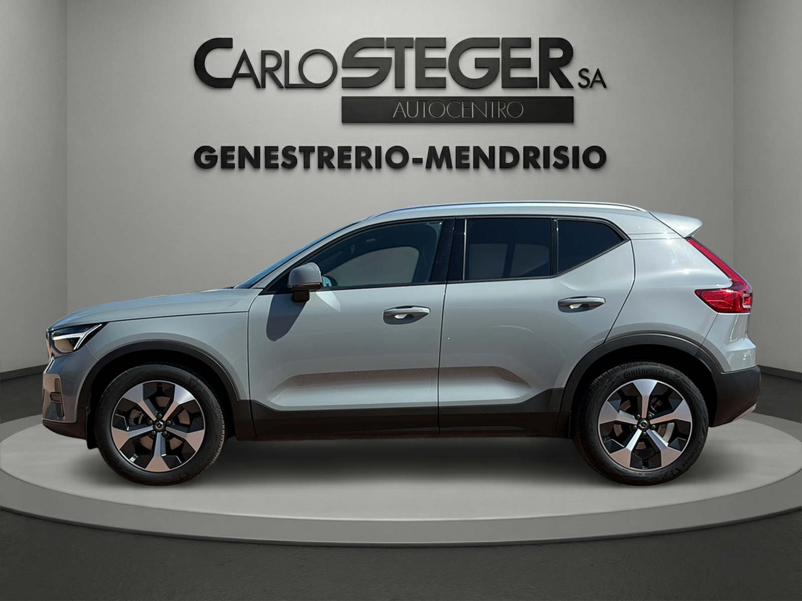 VOLVO XC40 B3 Benzin Mild Hybrid Xcite DCT-showroom-element-3