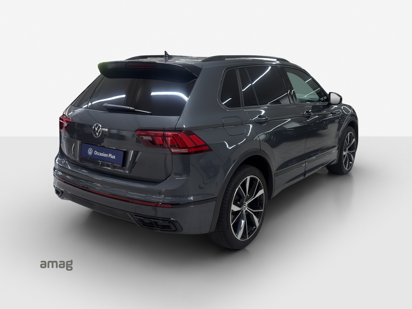 VW Tiguan 2.0TSI R-Line 4Motion DSG-image-4