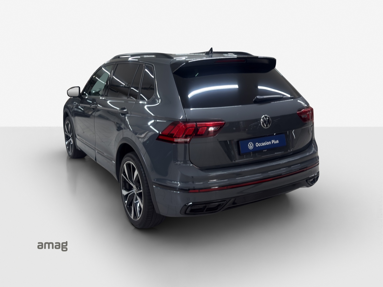 VW Tiguan 2.0TSI R-Line 4Motion DSG-image-2