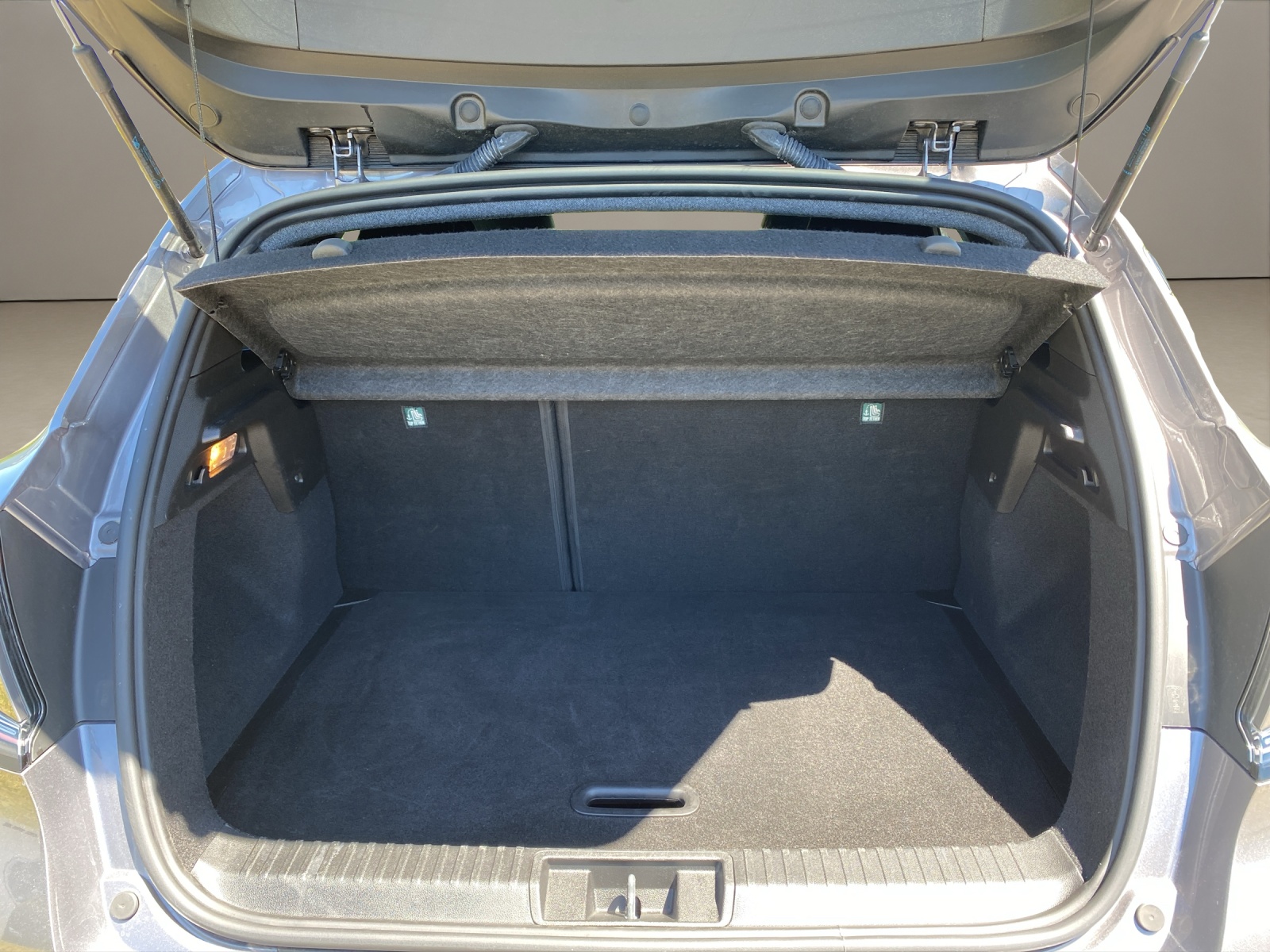 RENAULT Captur 1.3 TCe Esprit Alpine EDC-image-12