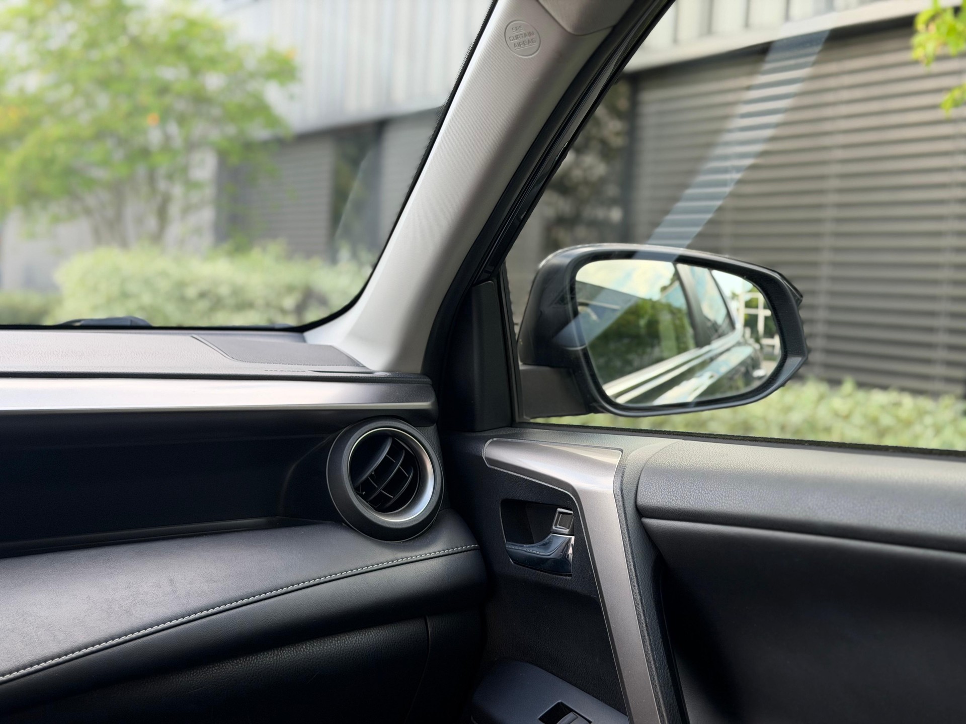TOYOTA RAV-4 2.5 HSD Premium e-CVT-image-10