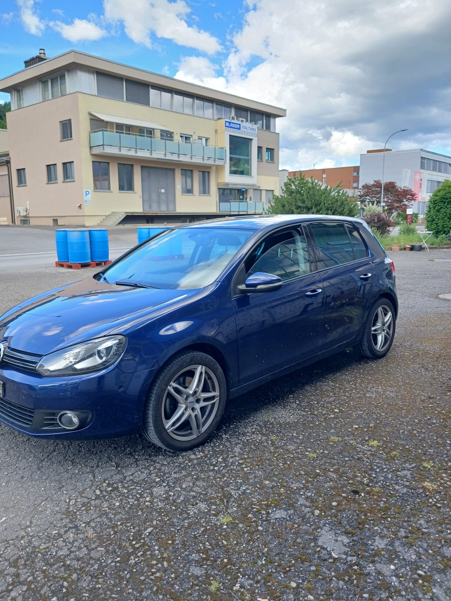 VW Golf 2.0 TDI BlueMotion Technology Highline DSG-image-1