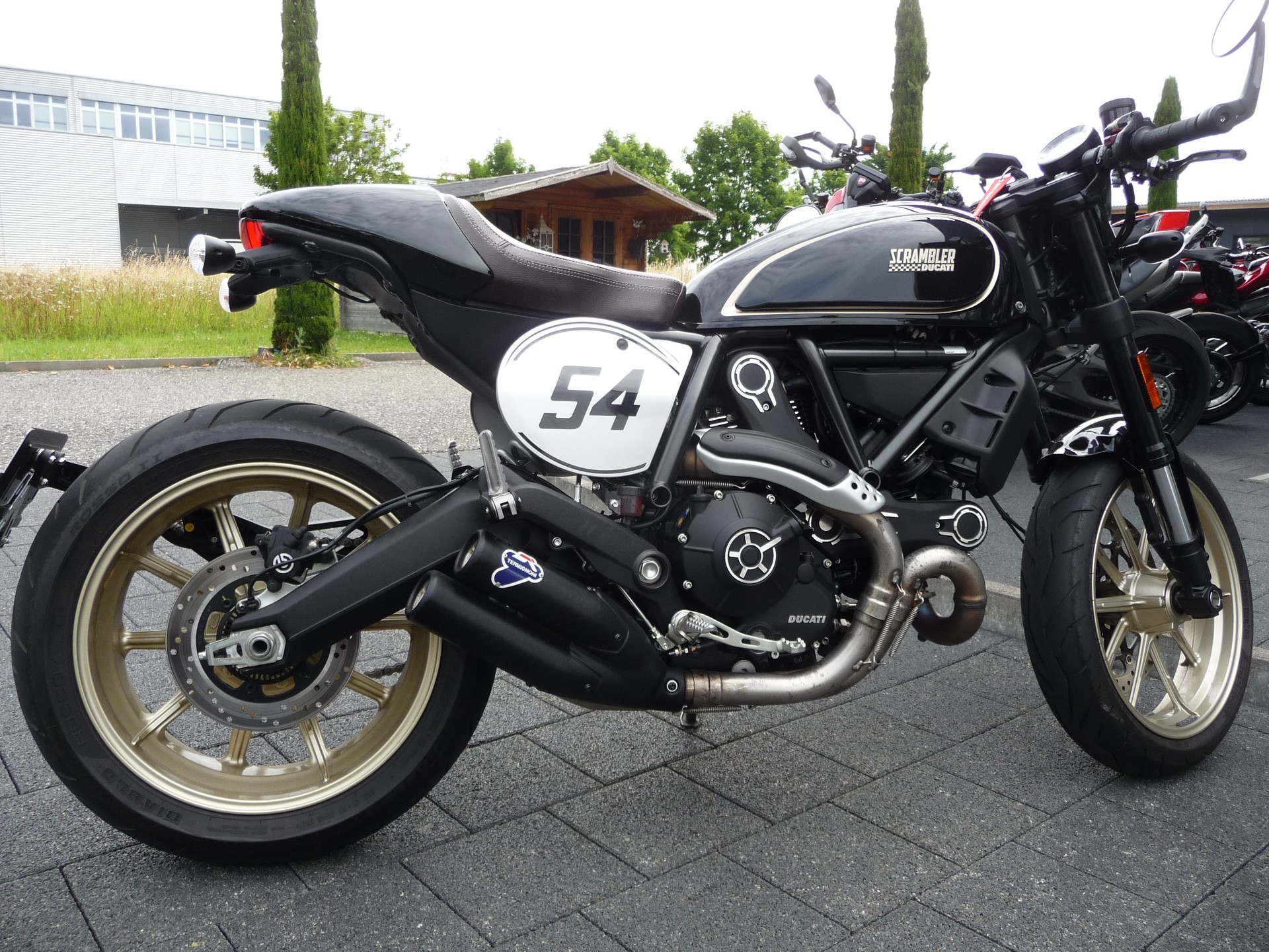 DUCATI Scrambler 800 Cafe Racer