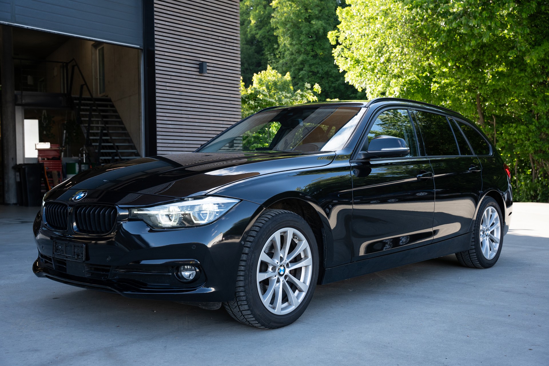 BMW 320