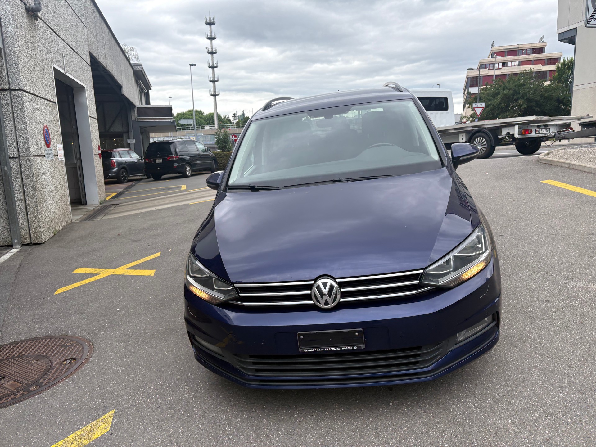 VW Touran 1.4 TSI BlueMotion Technology Trendline DSG-image-1