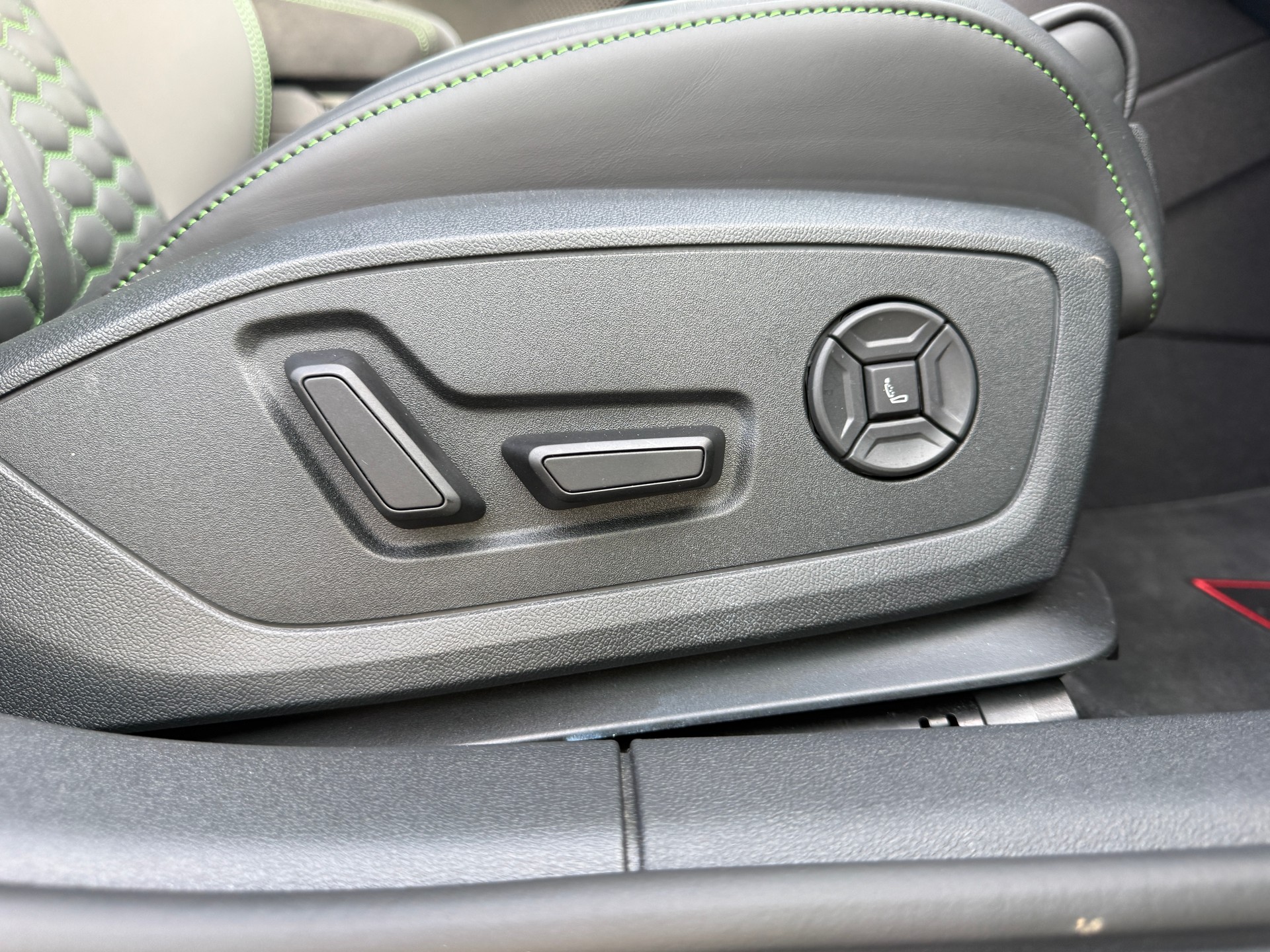 AUDI RS3 LIMOUSINE 2.5 TSI QUATTRO S-TRONIC*8FACH BEREIFT*EL. PANORAMA-GLASSCHIEBEDACH*-image-15