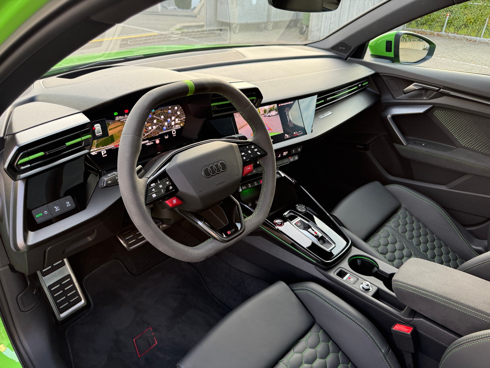 AUDI RS3 LIMOUSINE 2.5 TSI QUATTRO S-TRONIC*8FACH BEREIFT*EL. PANORAMA-GLASSCHIEBEDACH*-image-16
