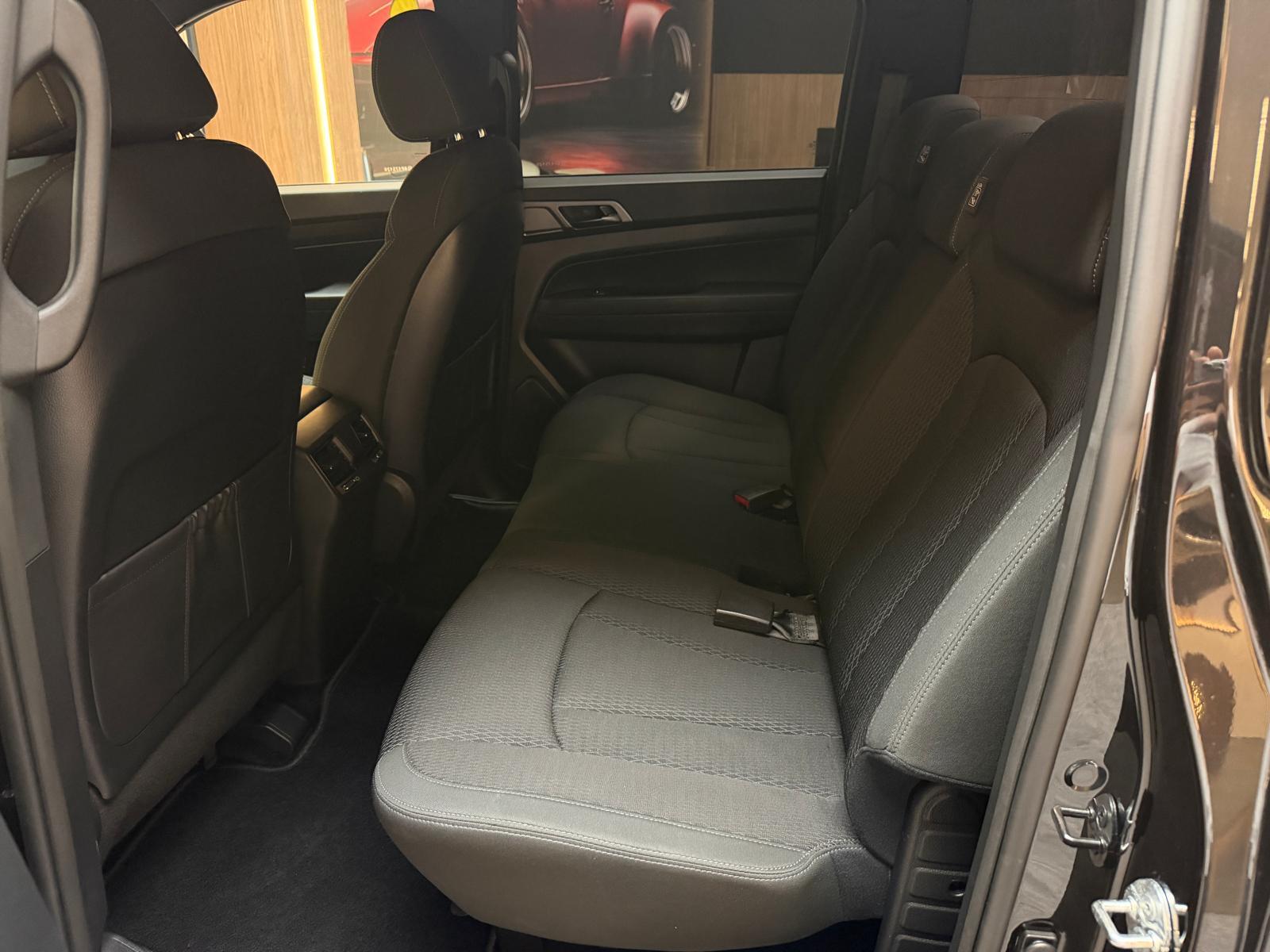 KGM-SsangYong Grand Musso 2.2 e-XDI Sapphire-image-14