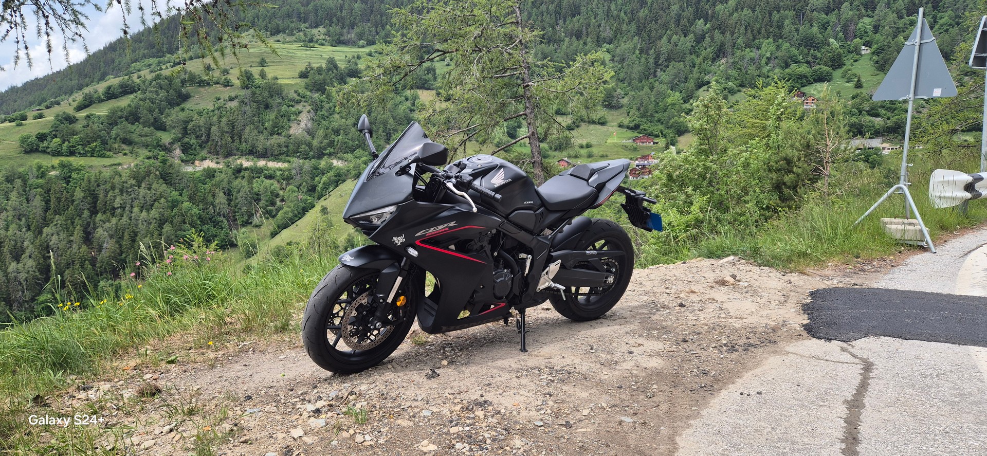HONDA CBR 650 R E-Clutch (35kW)-image-4
