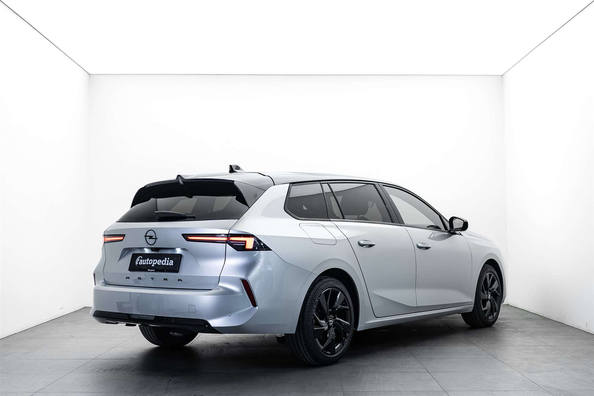 OPEL Astra Sports Tourer 1.2i Turbo GS Automat-showroom-element-2