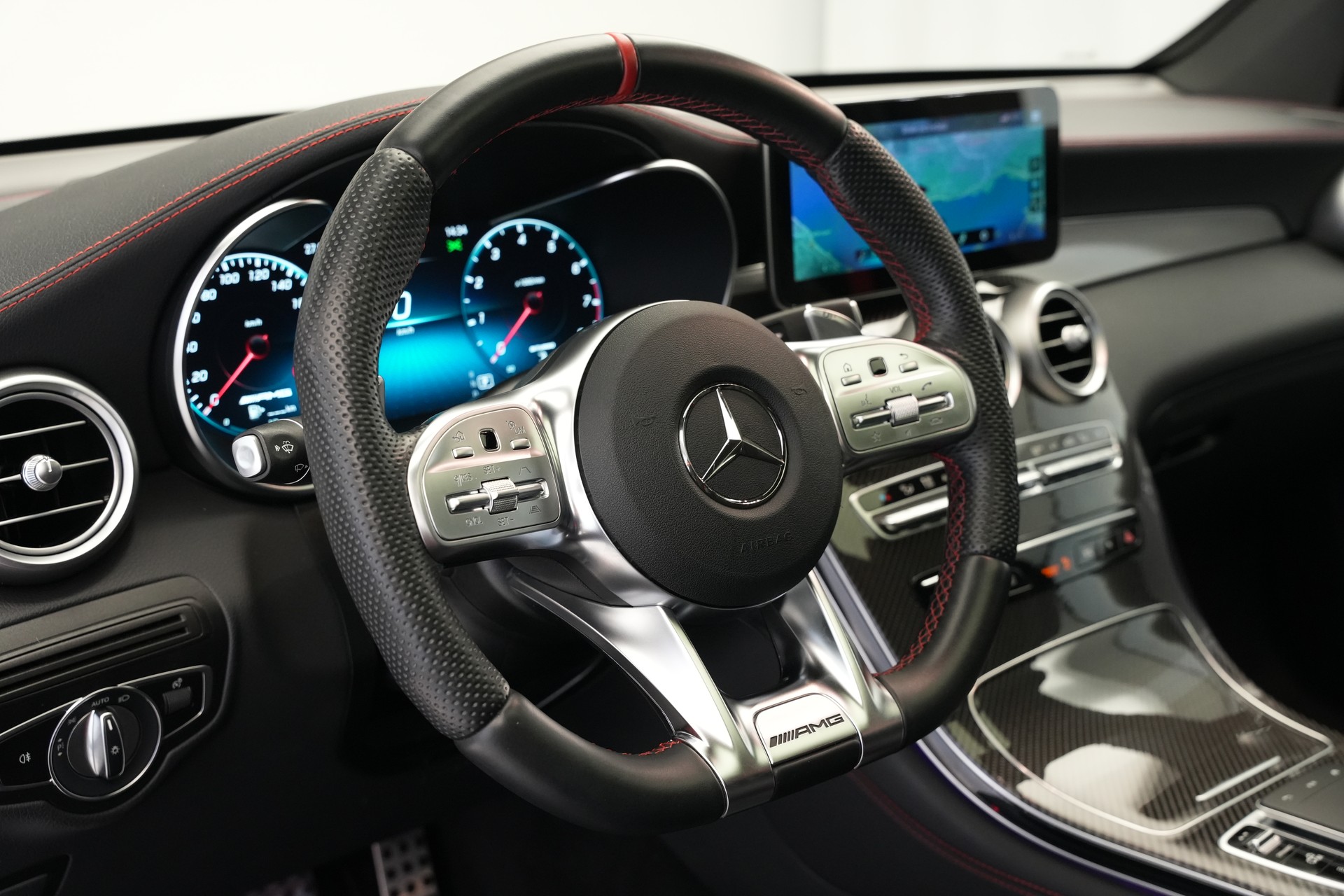MERCEDES-BENZ GLC Coupé 43 AMG 4Matic 9G-Tronic *CH-Fahrzeug* *Burmester* *HuD* *Pano*-image-21