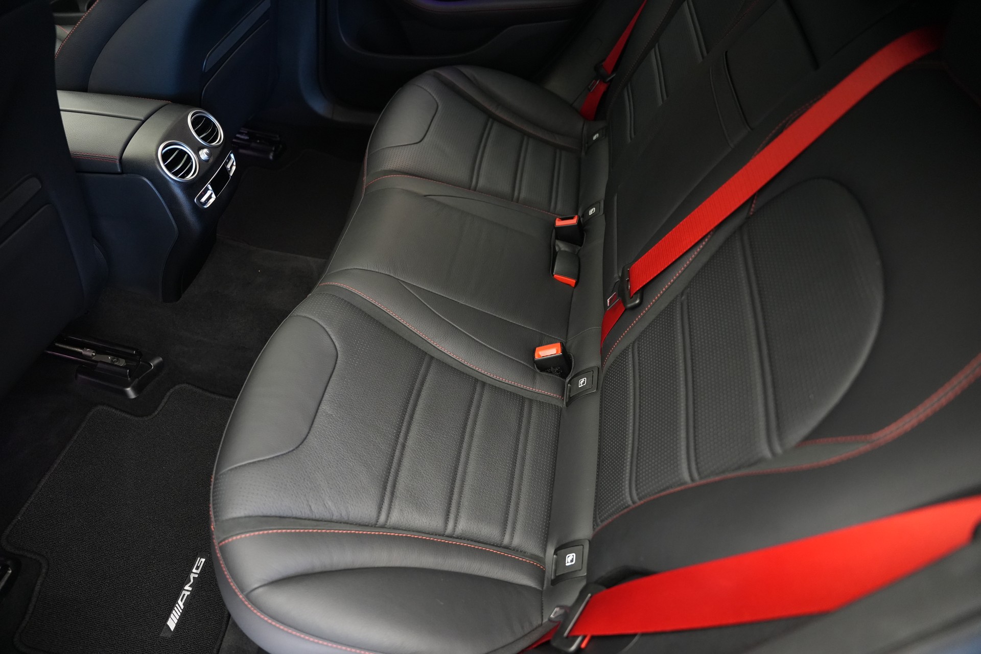 MERCEDES-BENZ GLC Coupé 43 AMG 4Matic 9G-Tronic *CH-Fahrzeug* *Burmester* *HuD* *Pano*-image-16