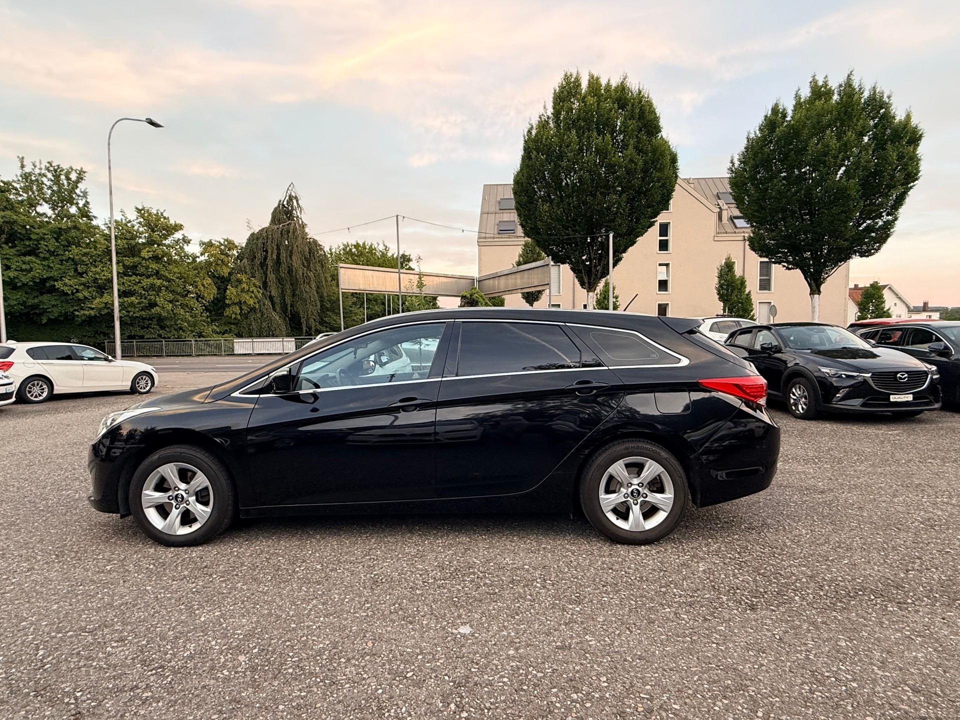 HYUNDAI i40 Wagon 1.7 CRDI ISG Comfort ab MFK-image-4