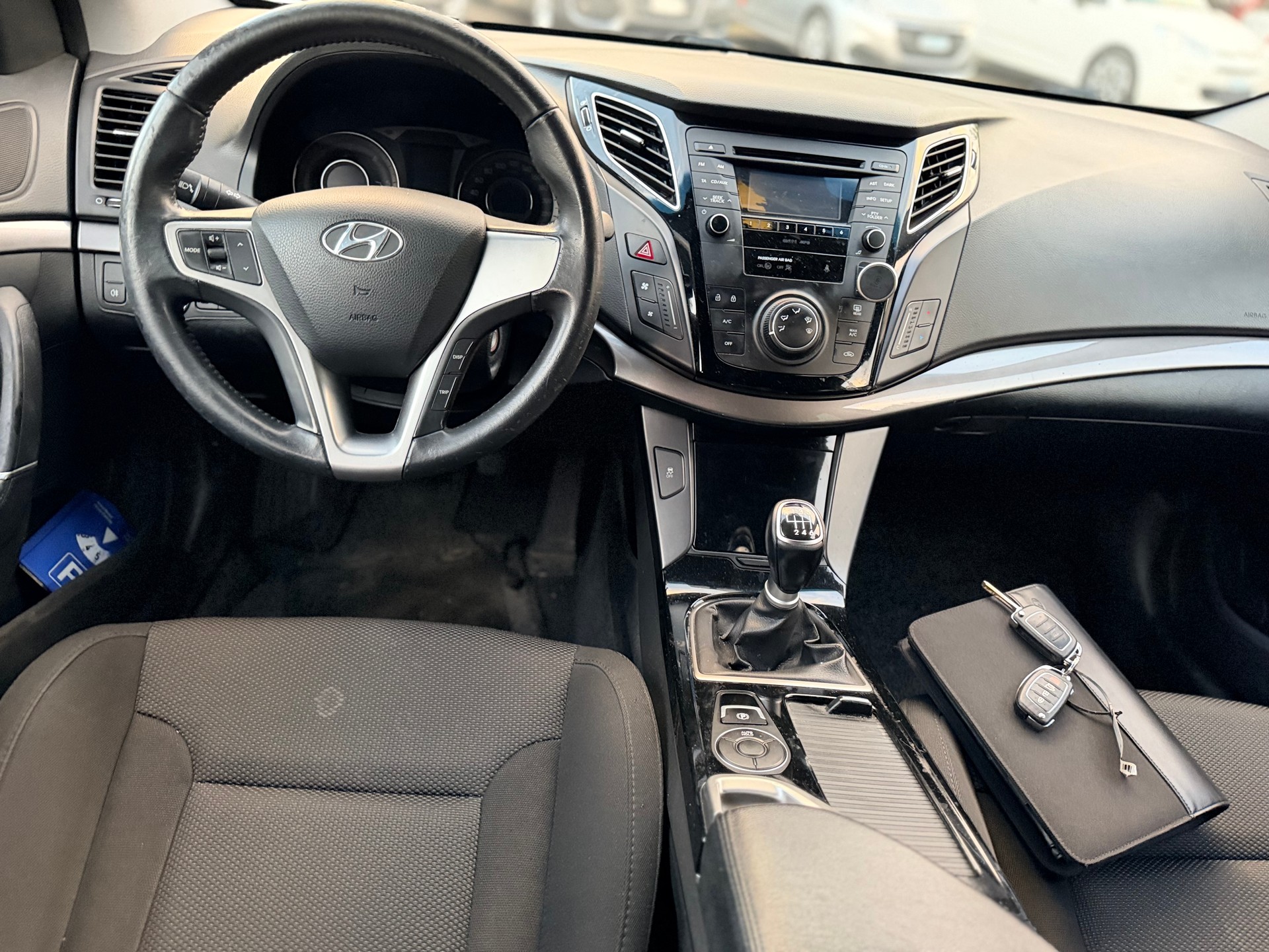 HYUNDAI i40 Wagon 1.7 CRDI ISG Comfort ab MFK-image-14