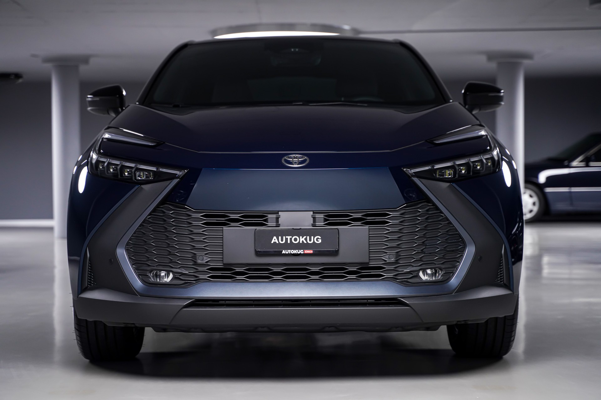 TOYOTA C-HR 2.0 HSD CVT Style-showroom-element-1