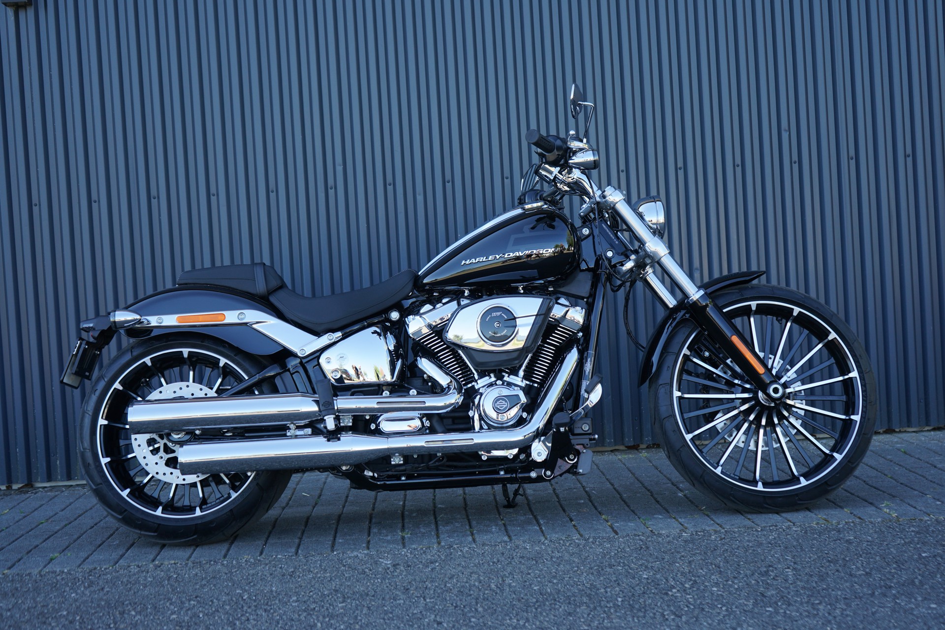 HARLEY-DAVIDSON FXBR Breakout 117ci-image-0