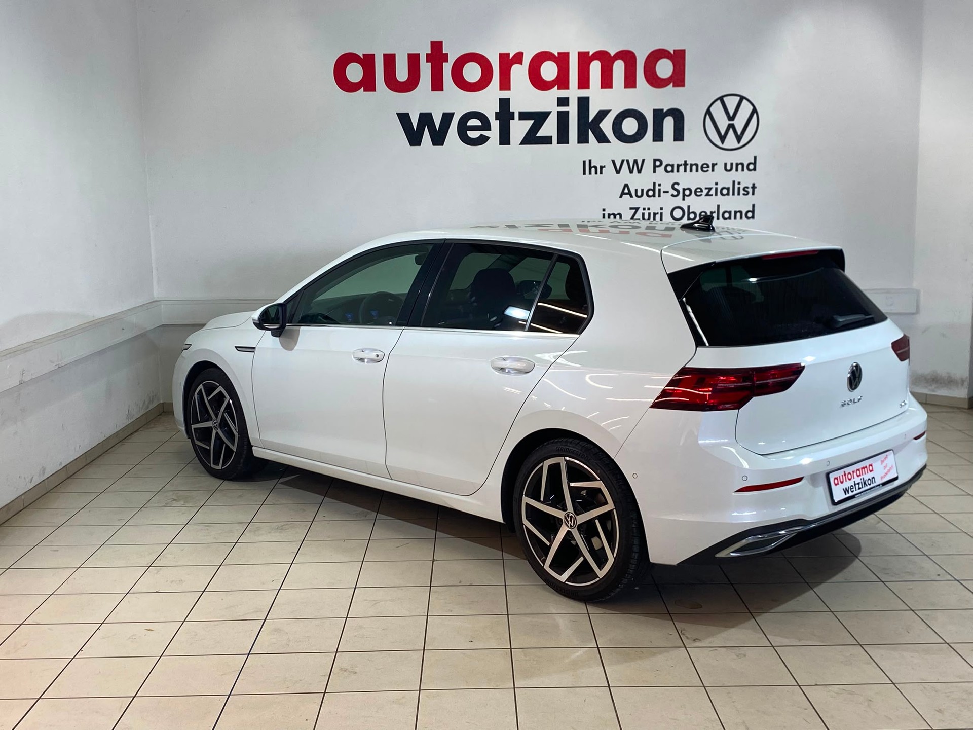 VW Golf 1.5 eTSI mHEV ACT Style DSG-showroom-element-2
