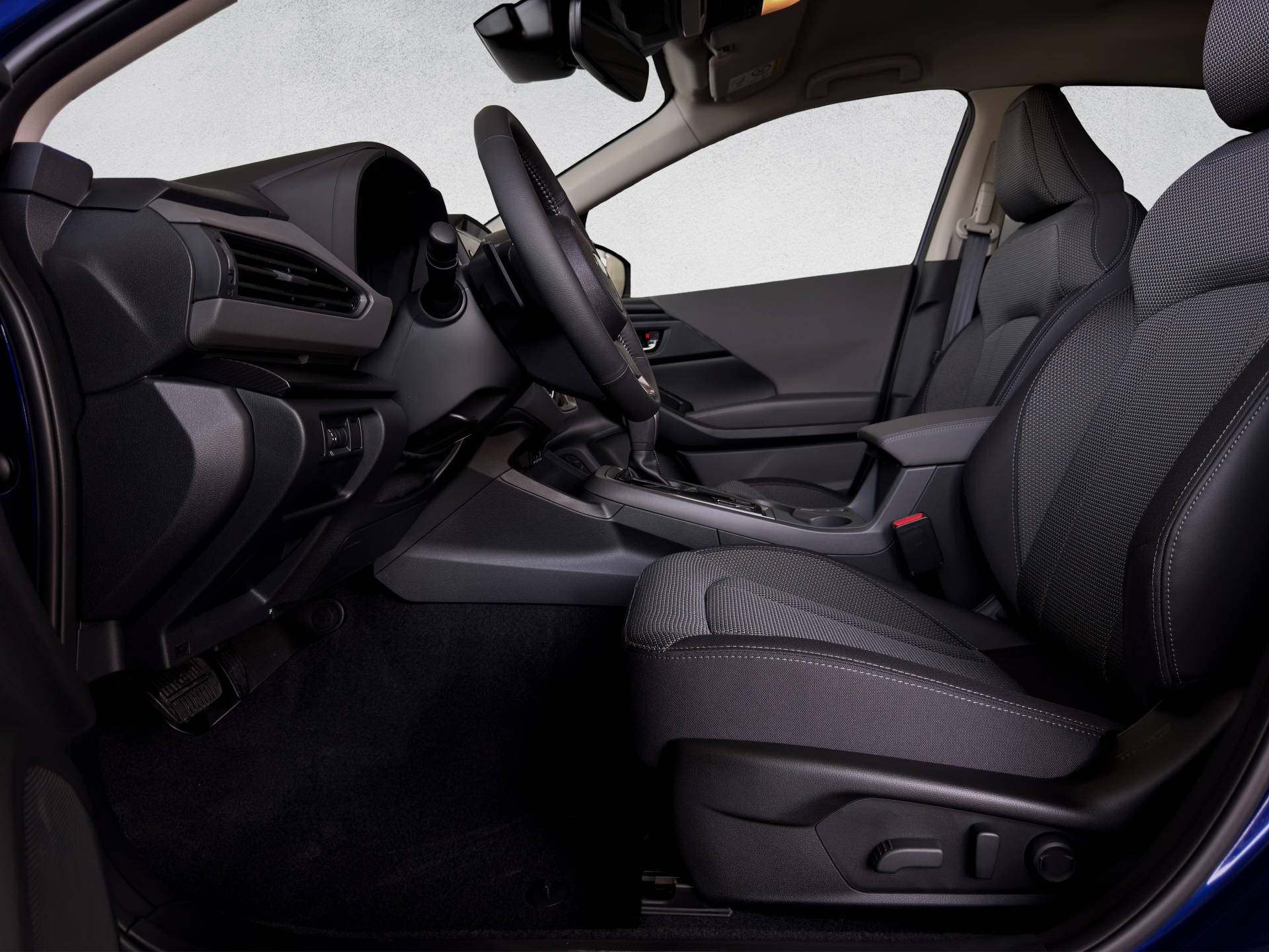 SUBARU Crosstrek 2.0i e-Boxer Swiss Plus-image-9