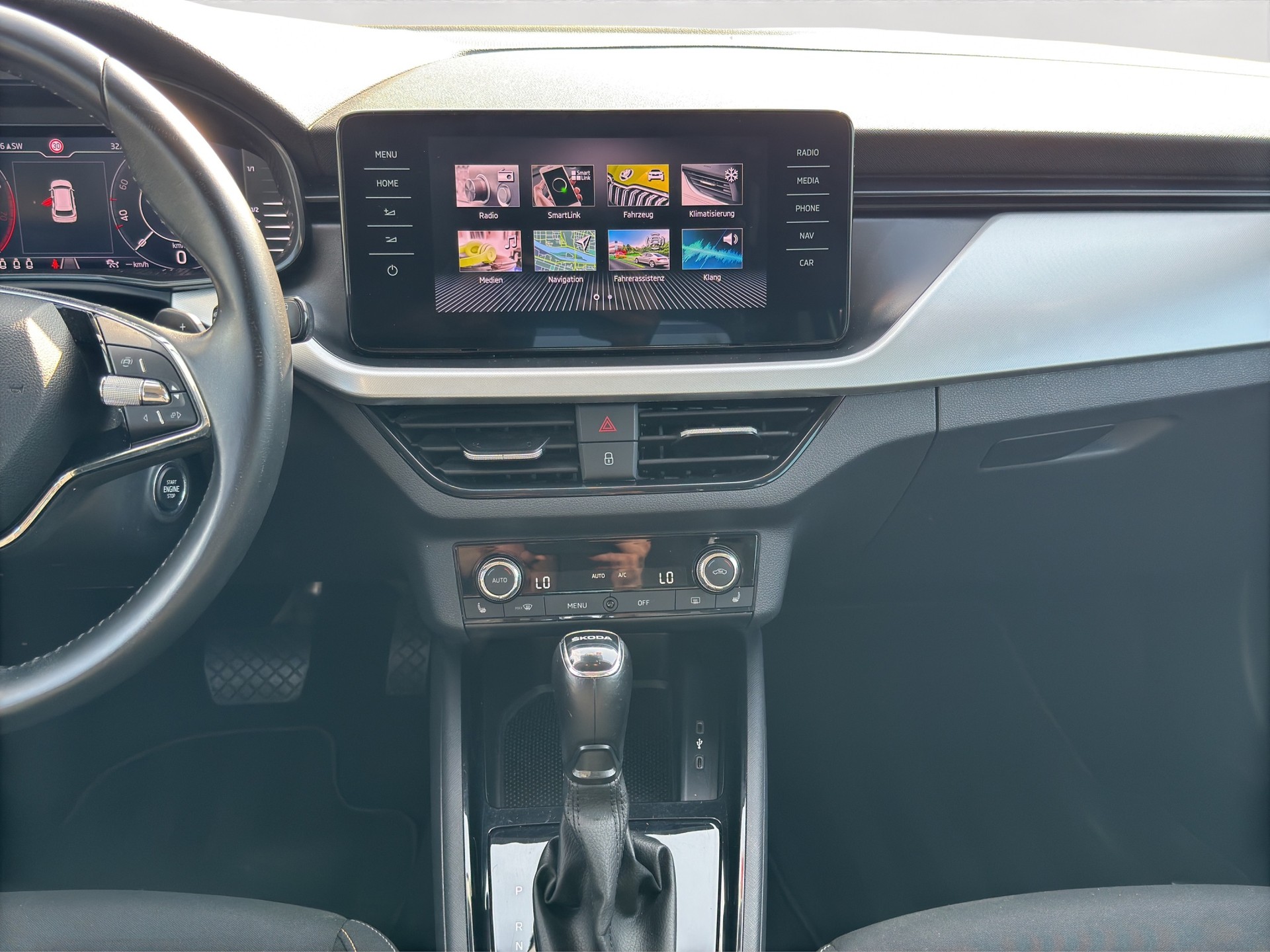 SKODA Kamiq 1.0 TSI Ambition DSG-image-9