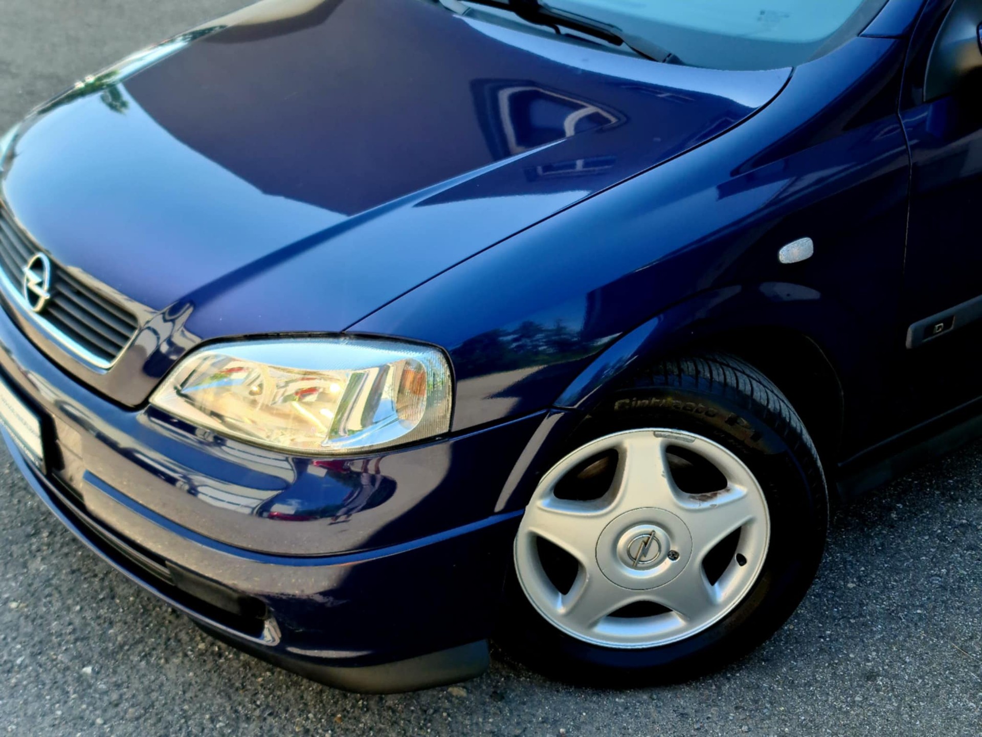 OPEL Astra 2.0i 16V Sport-showroom-element-1