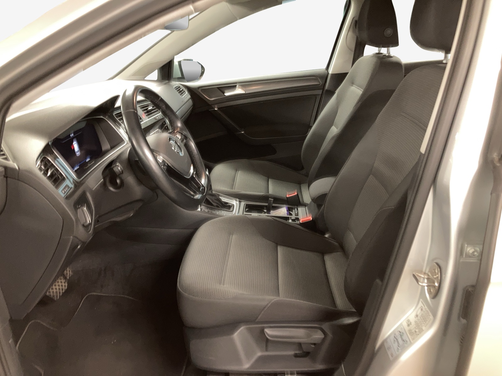 VW Golf 1.5 TSI EVO Edition 45 DSG-image-7