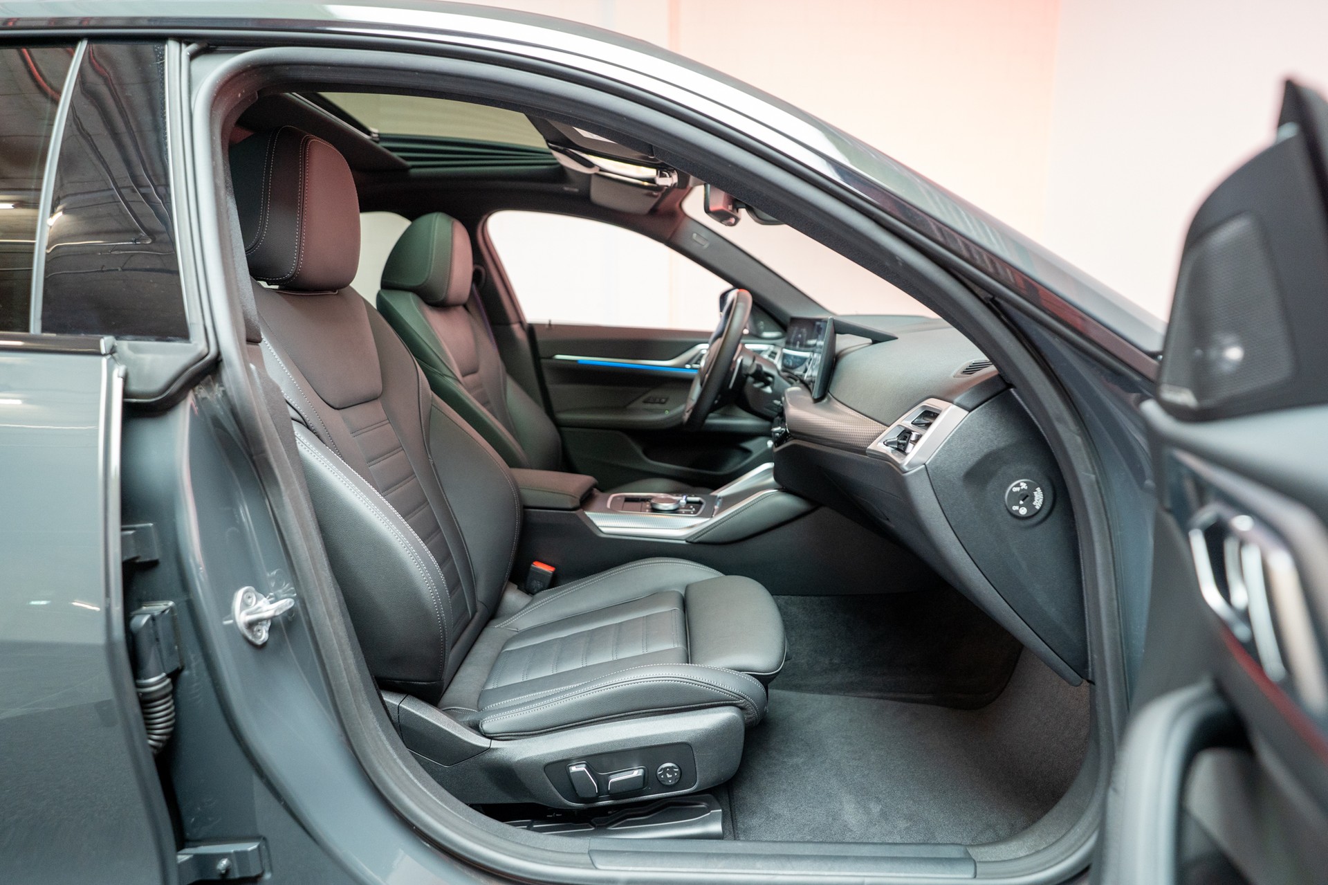 BMW M440i xDrive Gran Coupé M Sport Pro / Glasdach / 360°Kamera / el.Sitze-image-15