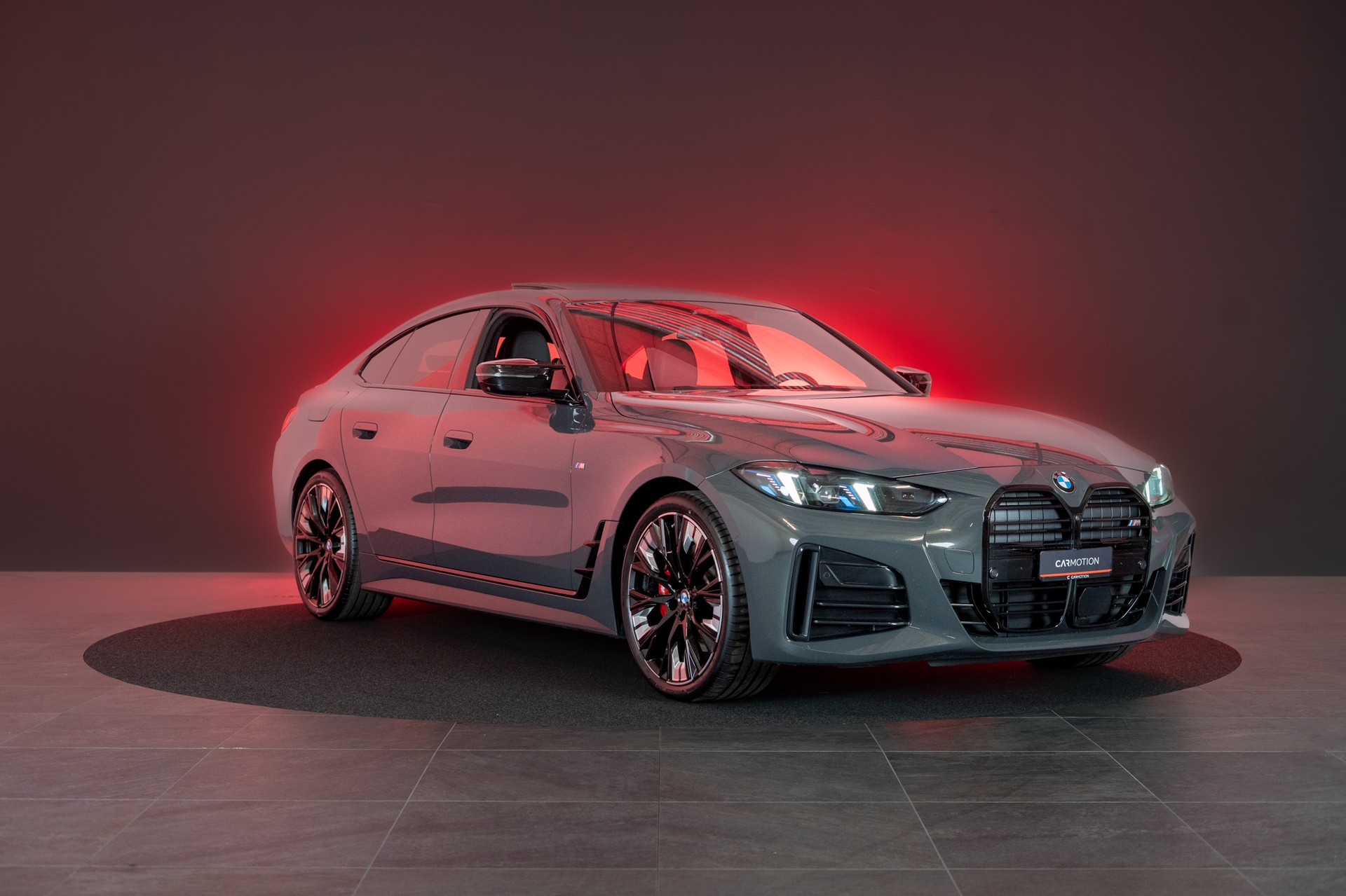 BMW M440i xDrive Gran Coupé M Sport Pro / Glasdach / 360°Kamera / el.Sitze-showroom-element-2