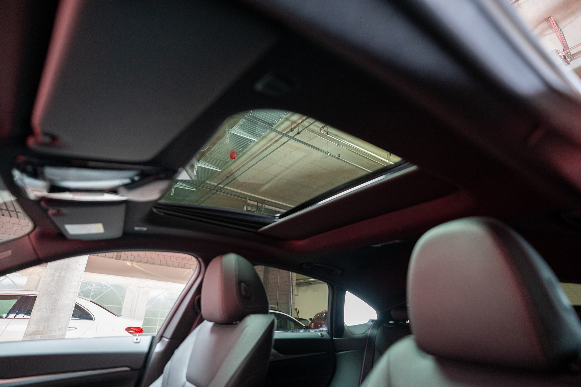 BMW M440i xDrive Gran Coupé M Sport Pro / Glasdach / 360°Kamera / el.Sitze-image-9