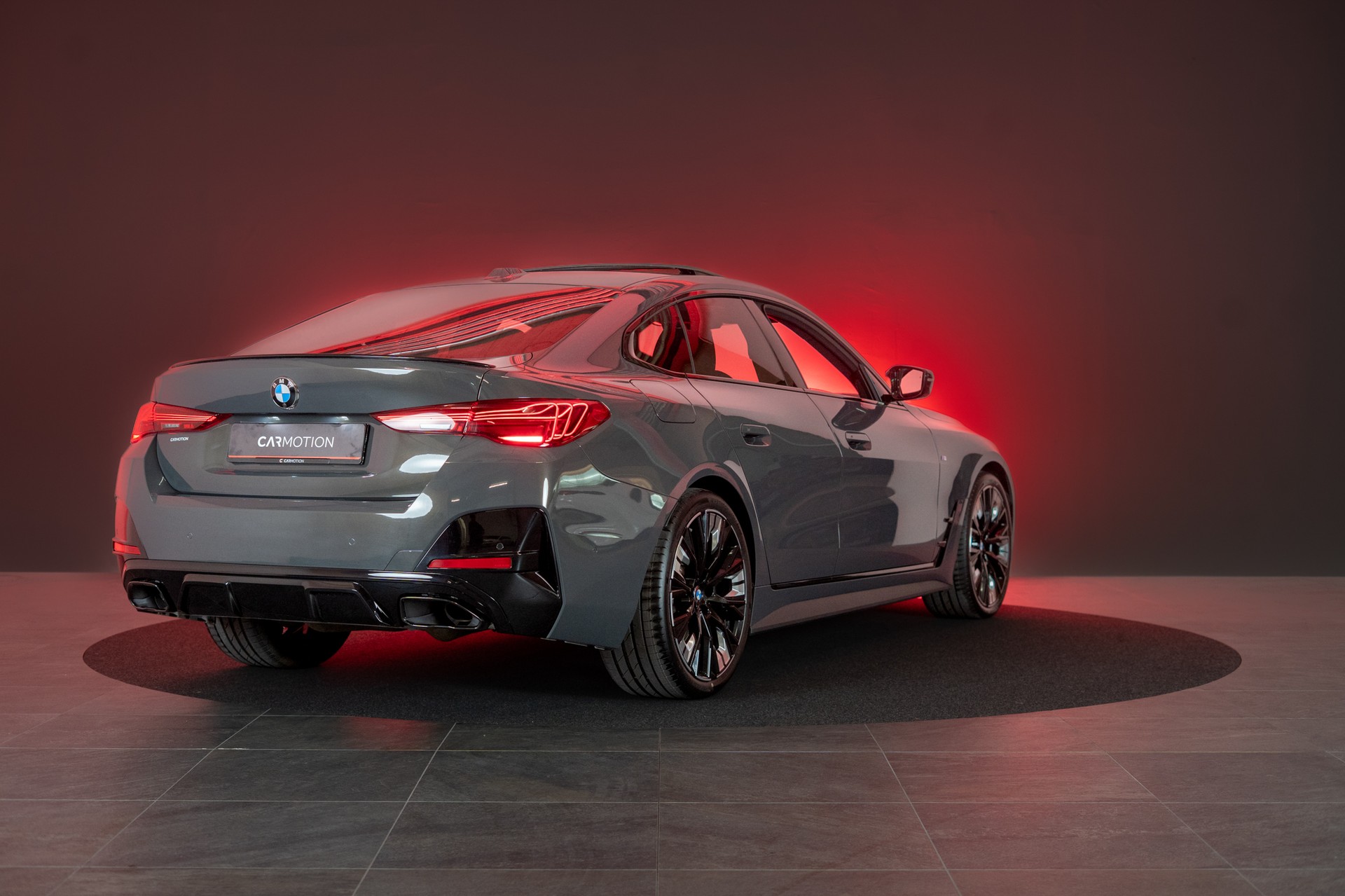 BMW M440i xDrive Gran Coupé M Sport Pro / Glasdach / 360°Kamera / el.Sitze-showroom-element-3