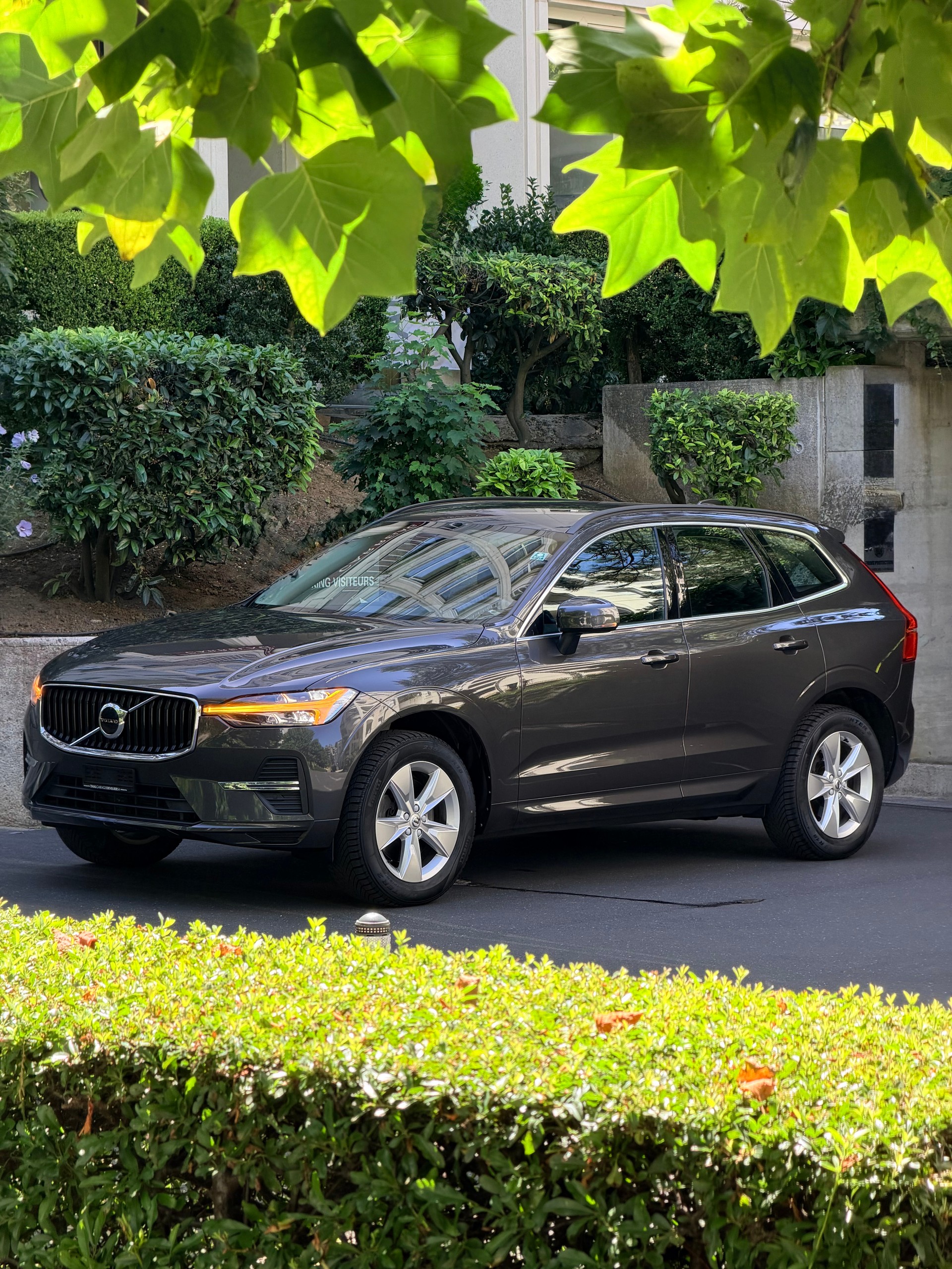 VOLVO XC60 B5 Benzin Mild Hybrid Momentum Geartronic