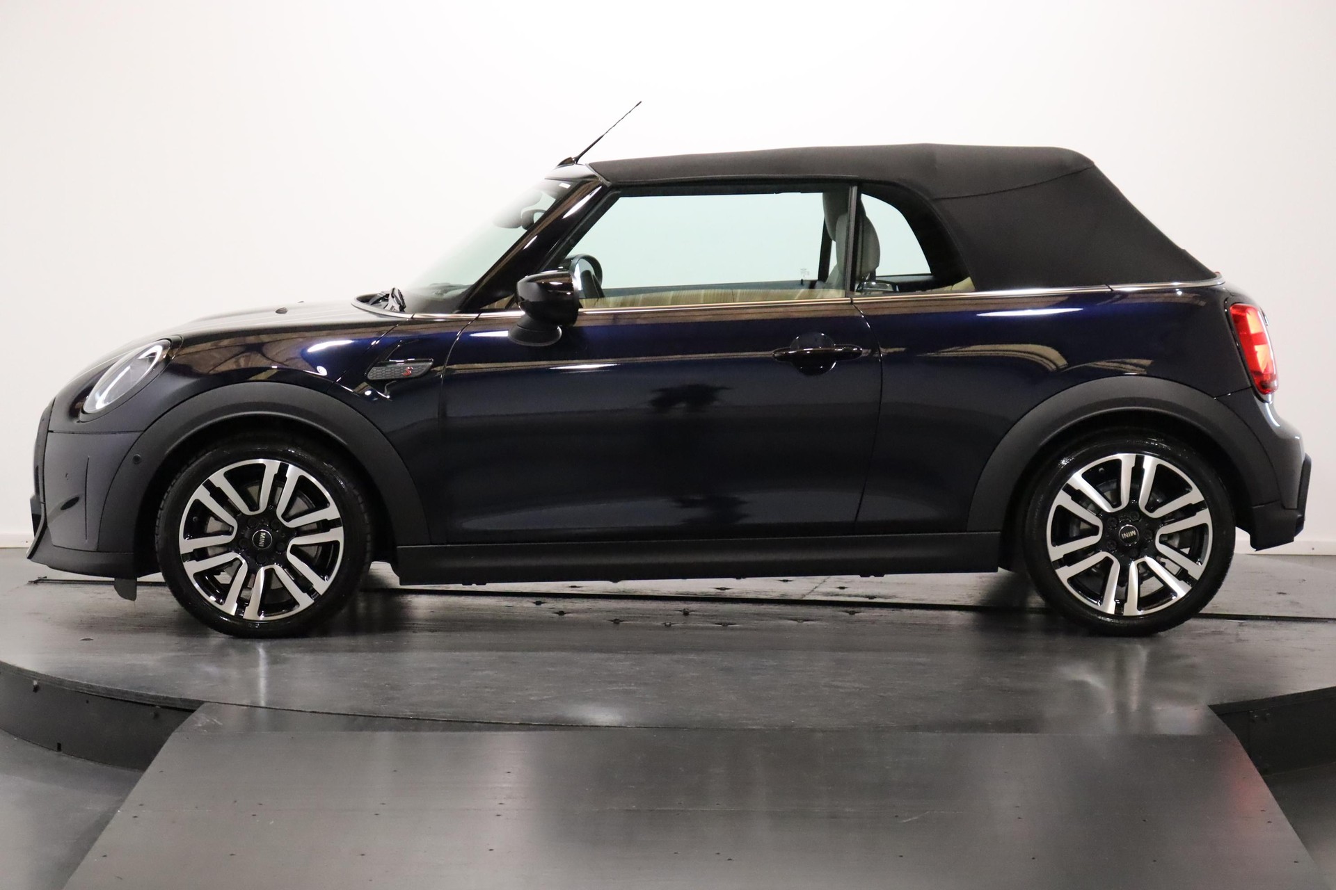 MINI Cabrio F57 2.0i Cooper S