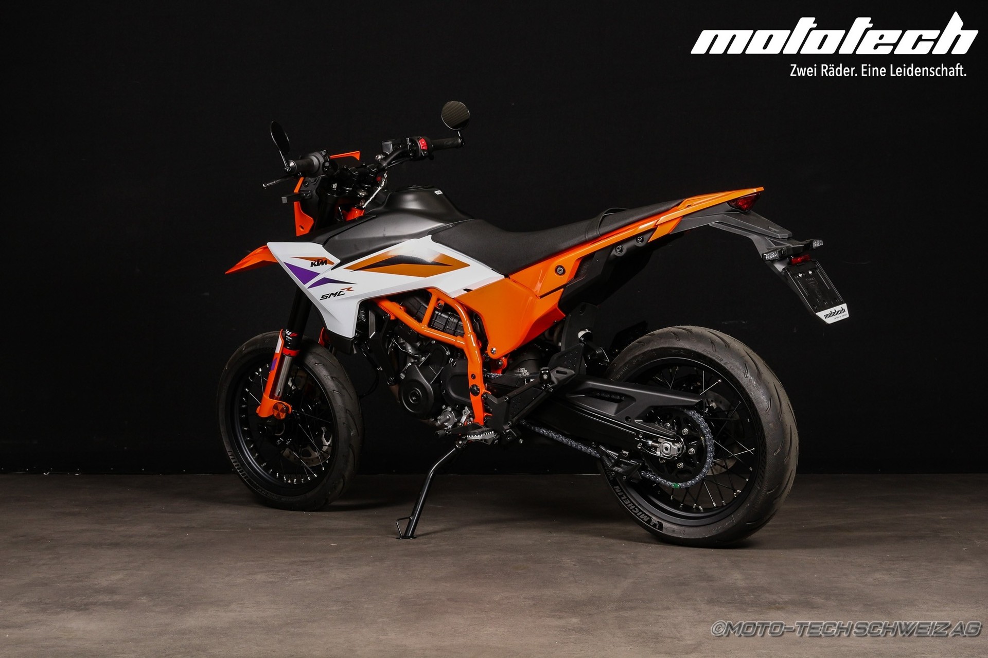 KTM 390 SMC R-image-2