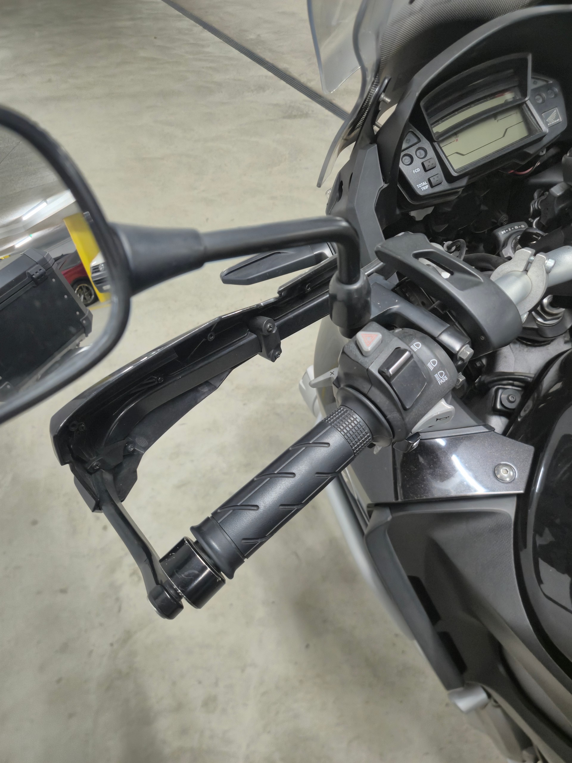 HONDA VFR 1200 X DTC-image-9