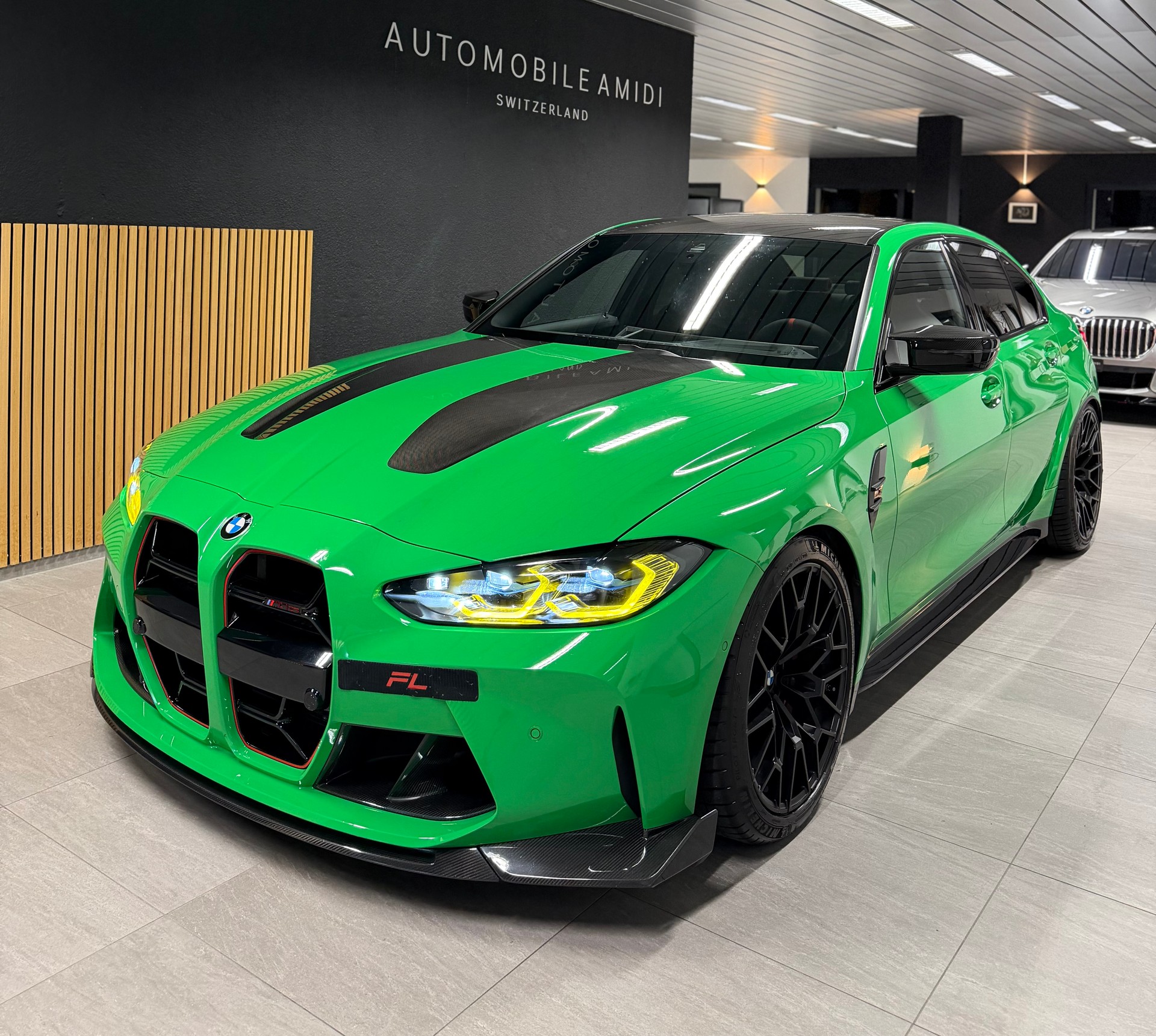 BMW M3 CS-showroom-element-1