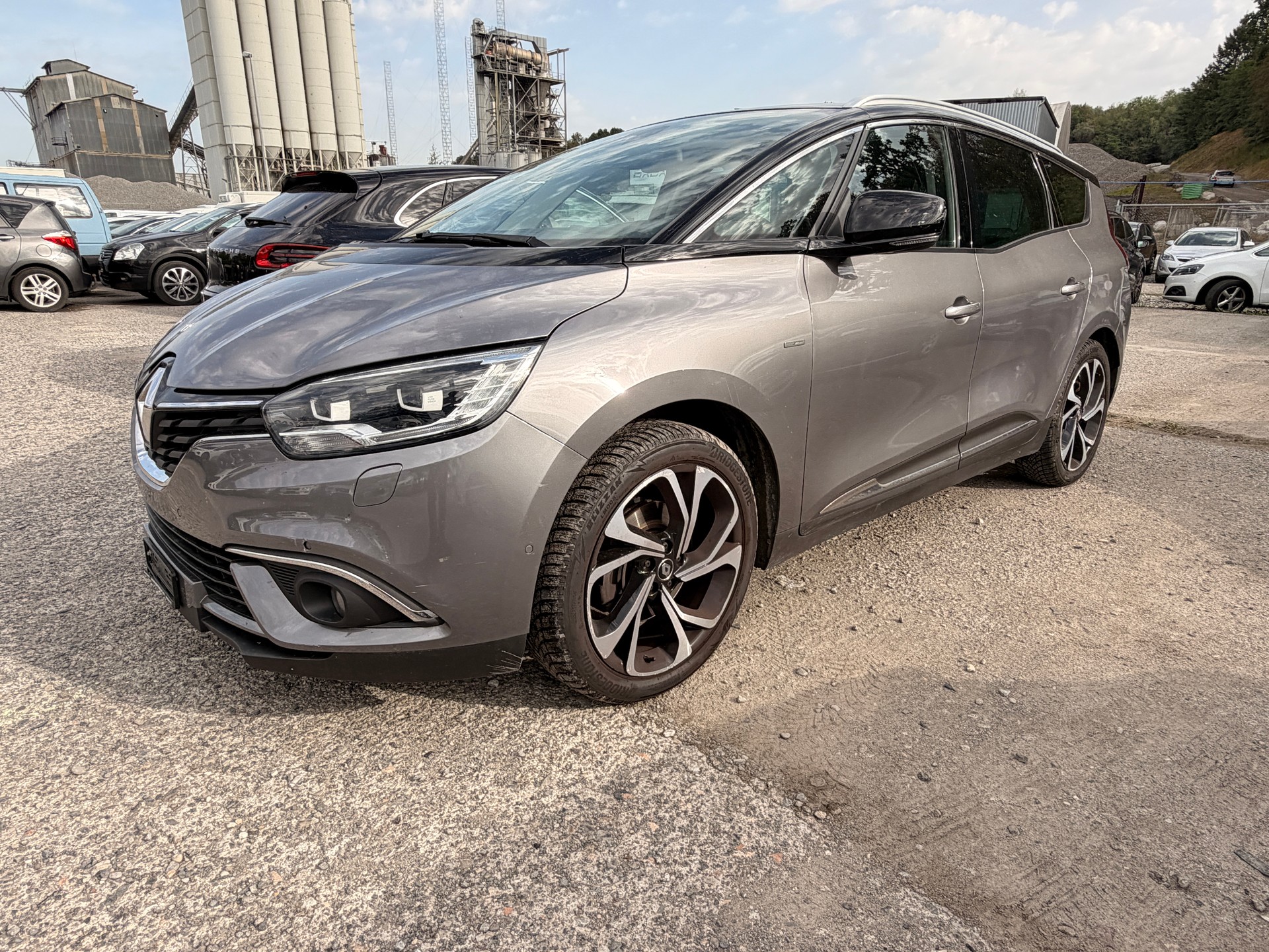 RENAULT Grand Scénic 1.5 dCi Hybrid Assist Bose