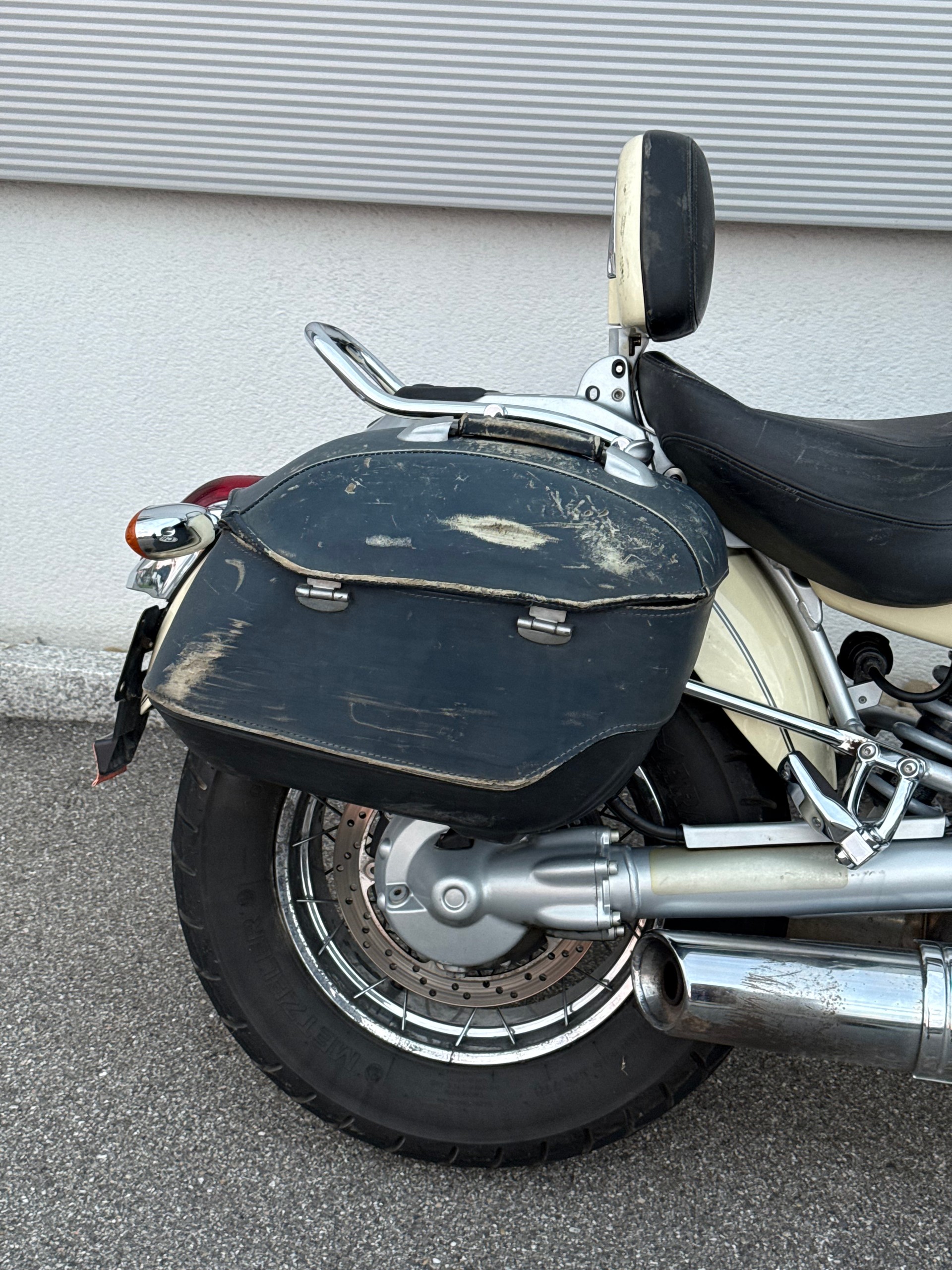 BMW R 1200 C Classic James Bond-image-5