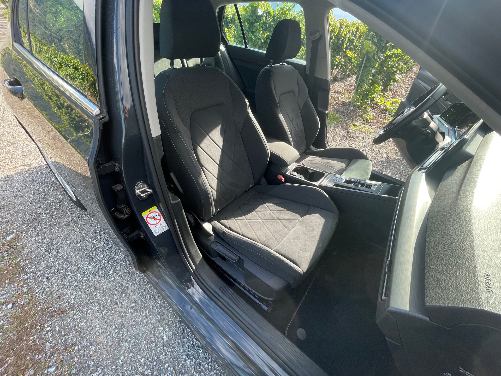 VW Golf 1.4 TSI PHEV Style-image-14