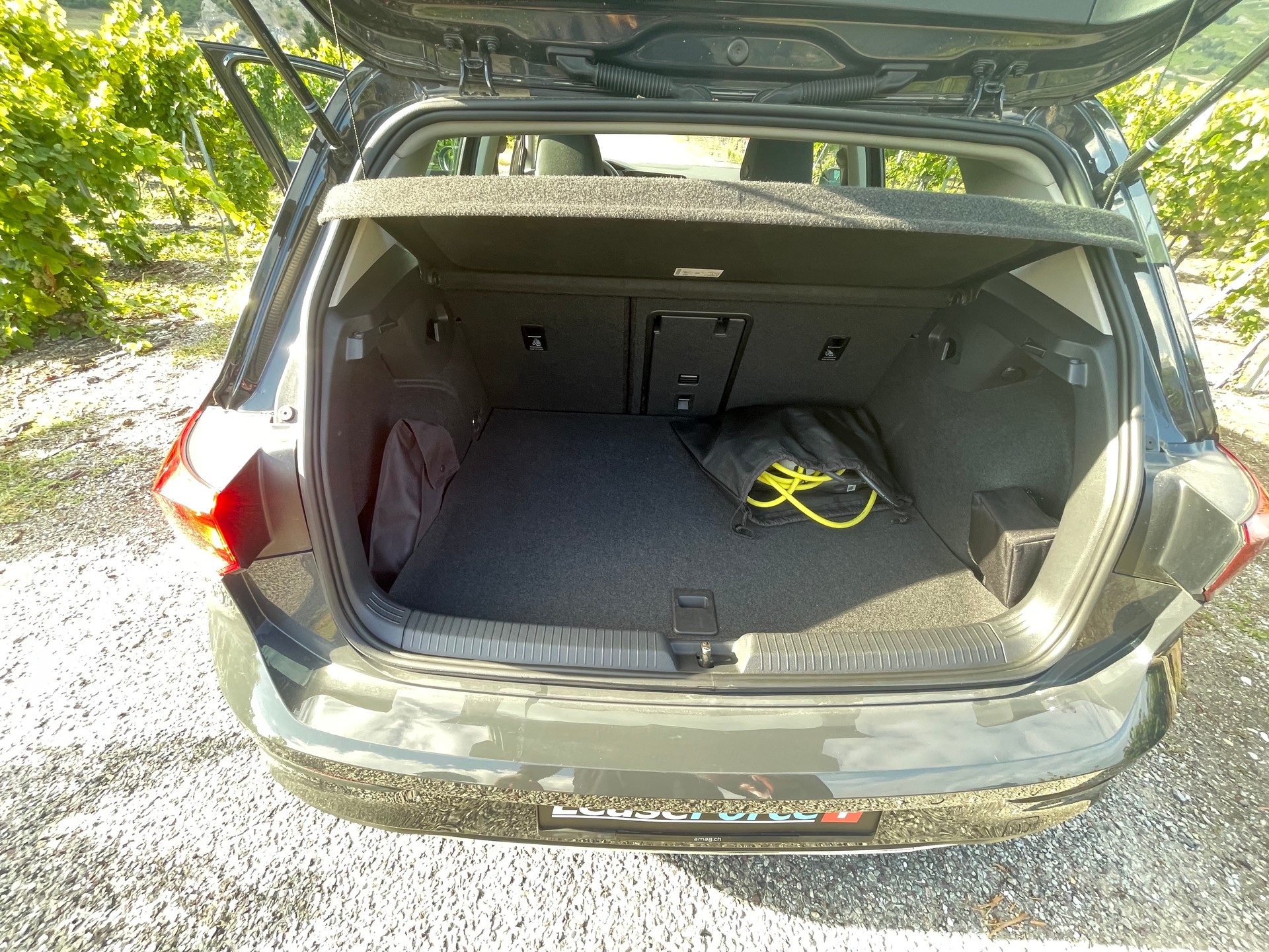 VW Golf 1.4 TSI PHEV Style-image-13