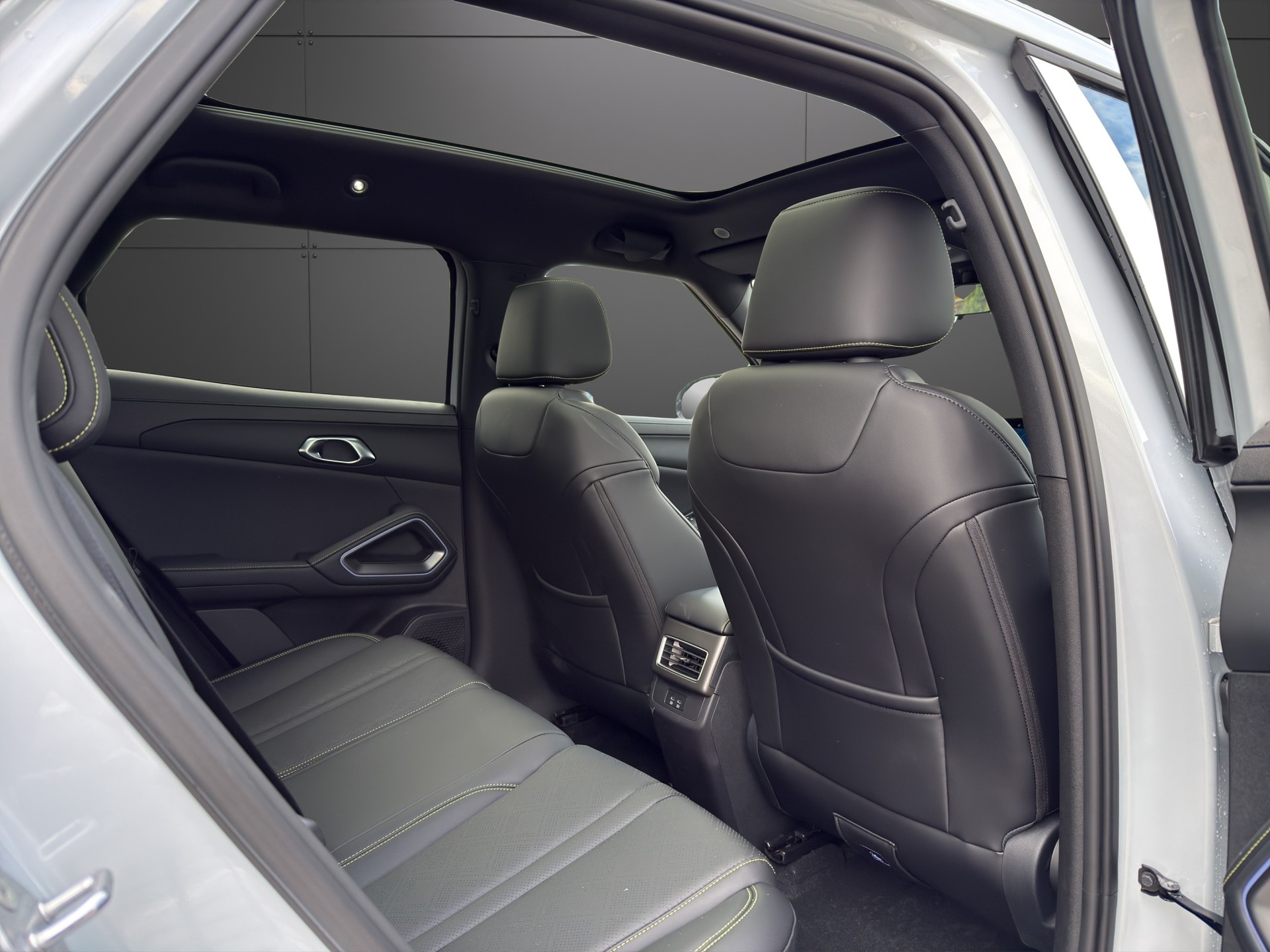 BYD Atto 2 DM-i Boost-image-8