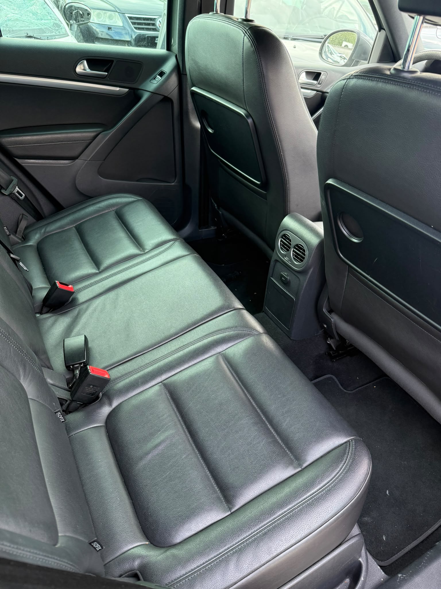 VW Tiguan 2.0 TSI R-Line Design 4Motion DSG-image-10