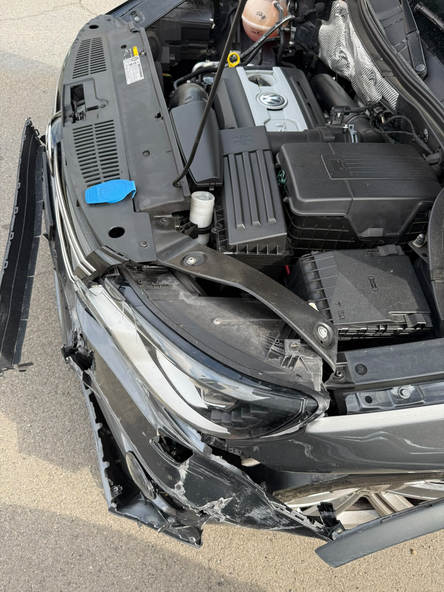 VW Tiguan 2.0 TSI R-Line Design 4Motion DSG-image-6