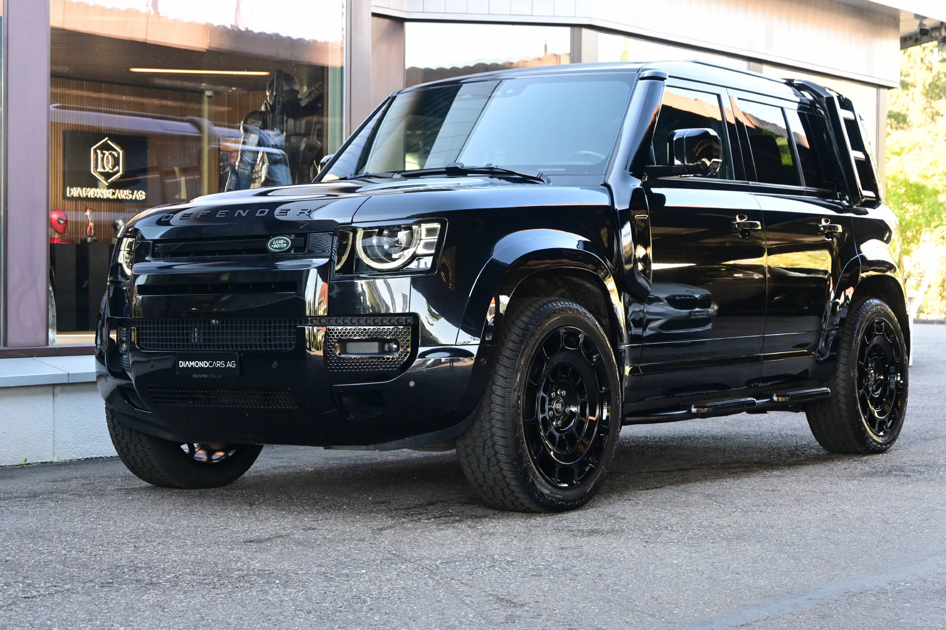 LAND ROVER Defender 110 3.0 D I6 250 X-Dynamic *All Black*Offroad*7 Plätzer*