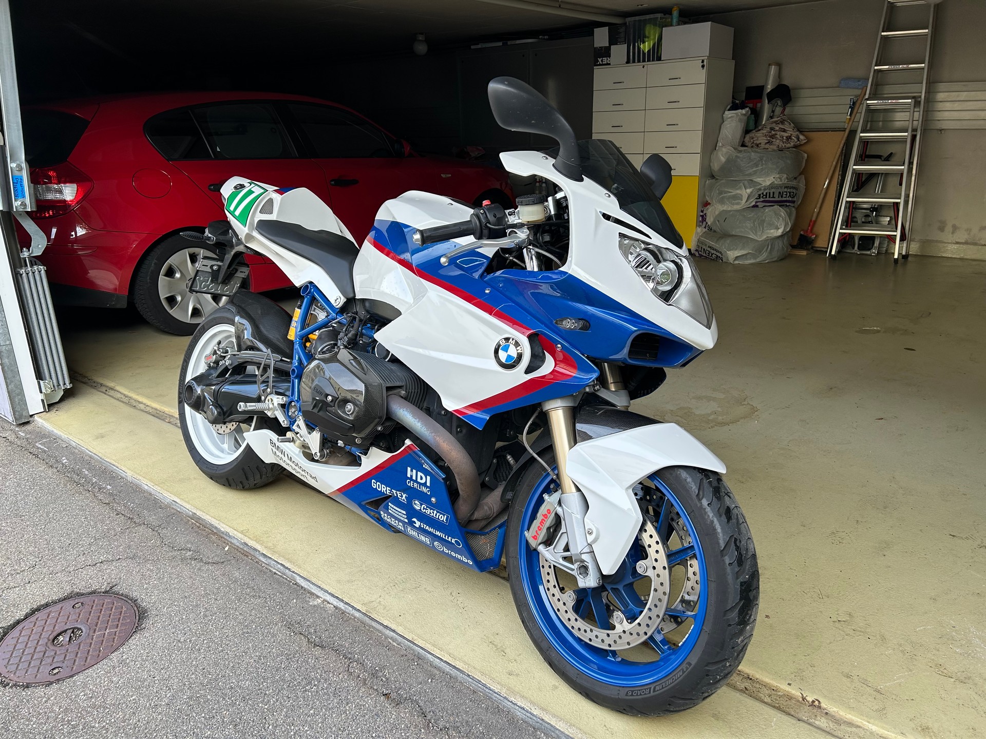 BMW HP2 Sport 1200-image-5