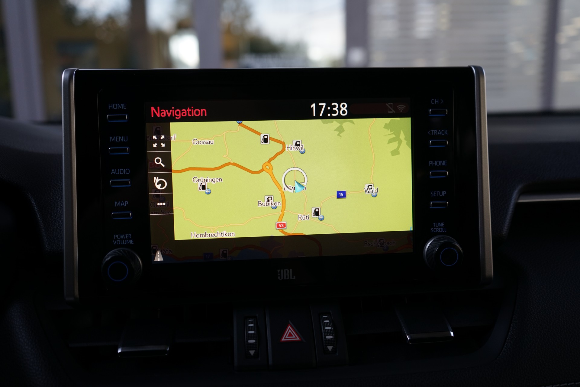 TOYOTA RAV-4 2.0 Premium Multidrive S 4WD-image-8