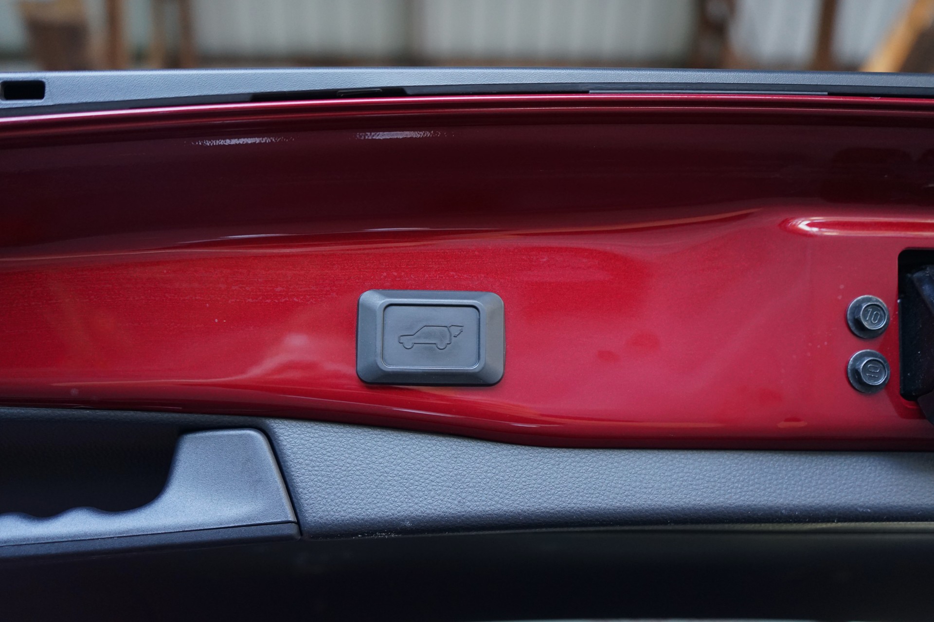 TOYOTA RAV-4 2.0 Premium Multidrive S 4WD-image-17