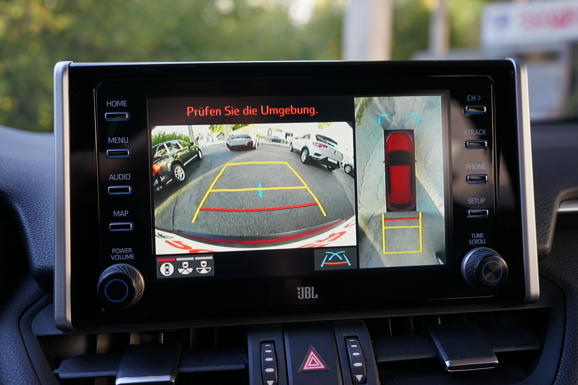 TOYOTA RAV-4 2.0 Premium Multidrive S 4WD-image-9