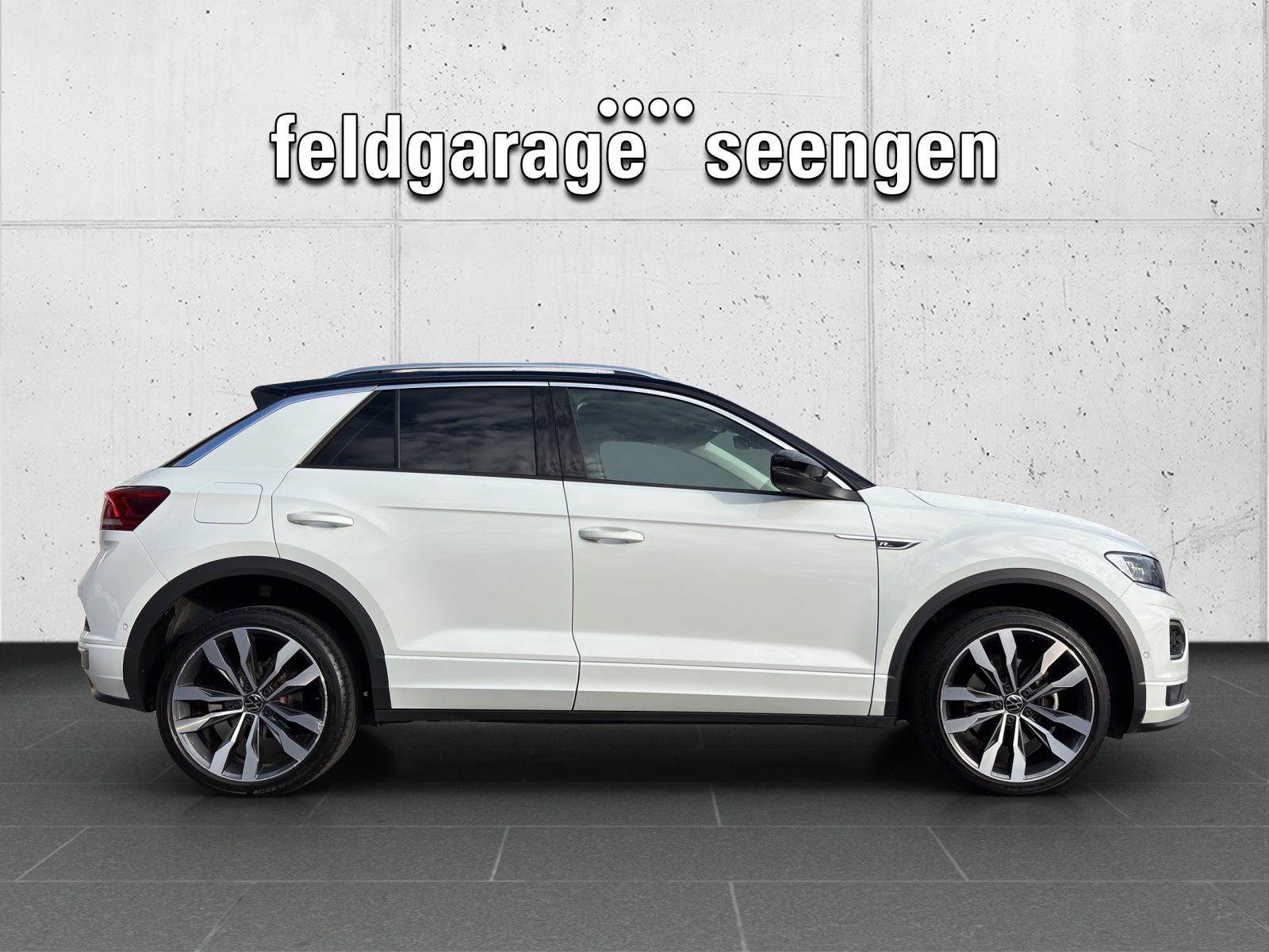 VW T-Roc 1.5 TSI EVO Sport R-Line DSG mit AHK, Rückfahrkamera & Winterräder-showroom-element-3