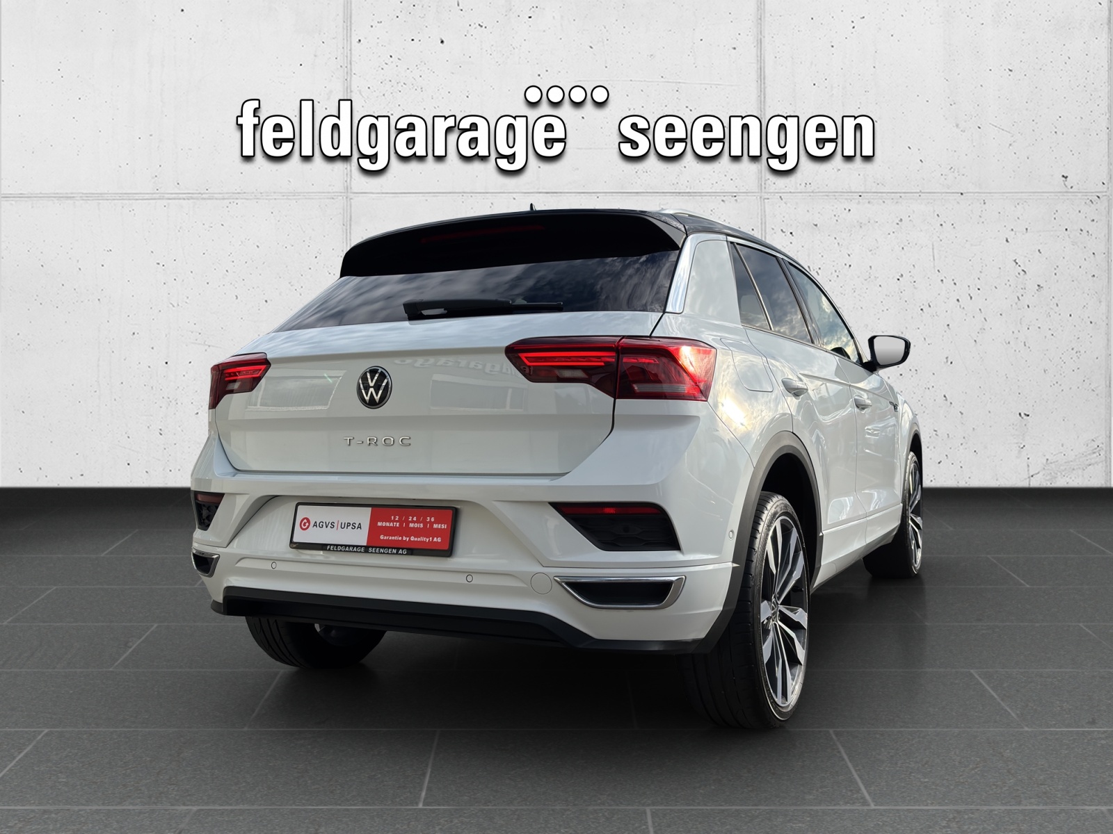 VW T-Roc 1.5 TSI EVO Sport R-Line DSG mit AHK, Rückfahrkamera & Winterräder-image-4
