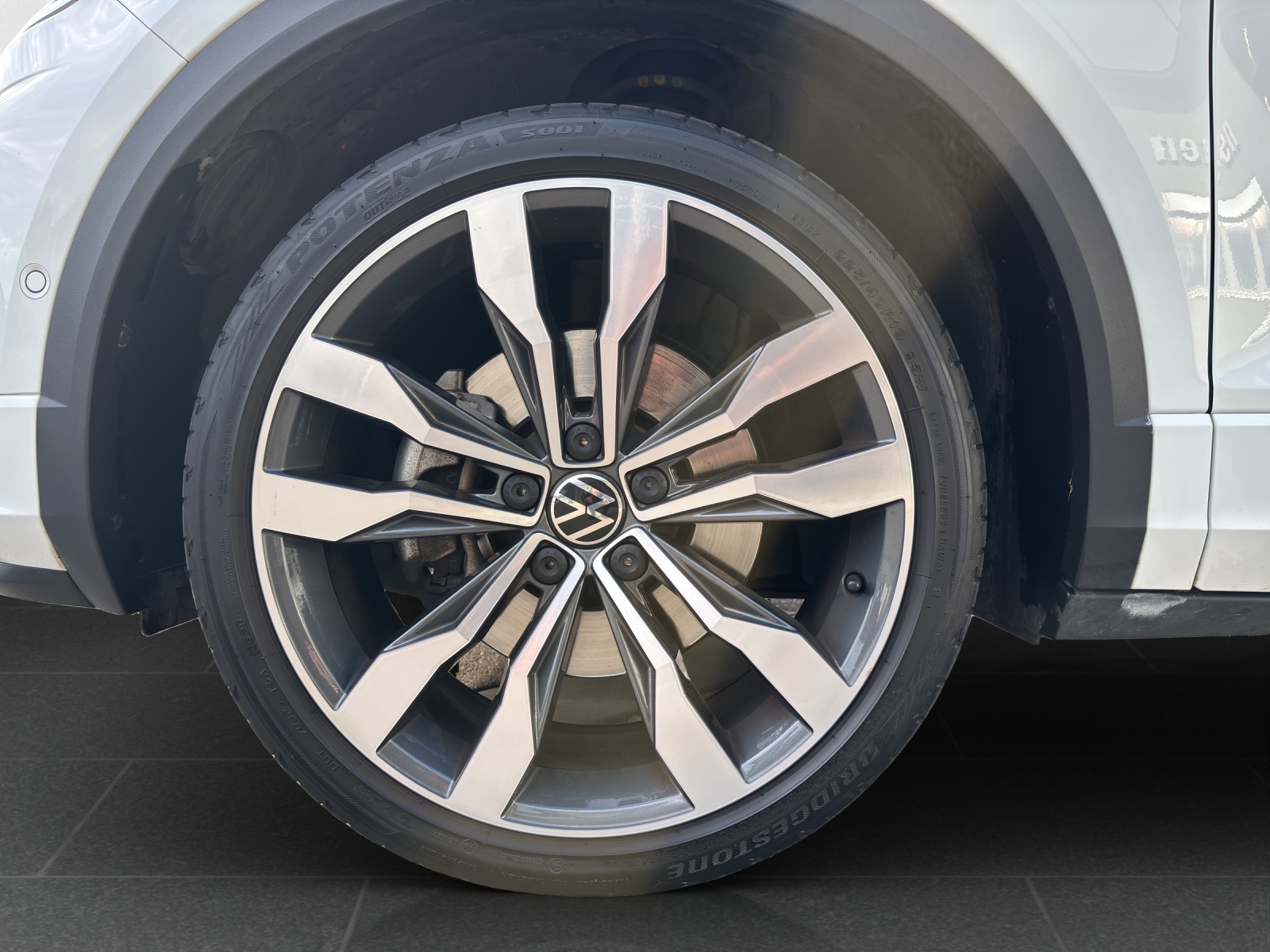 VW T-Roc 1.5 TSI EVO Sport R-Line DSG mit AHK, Rückfahrkamera & Winterräder-image-10