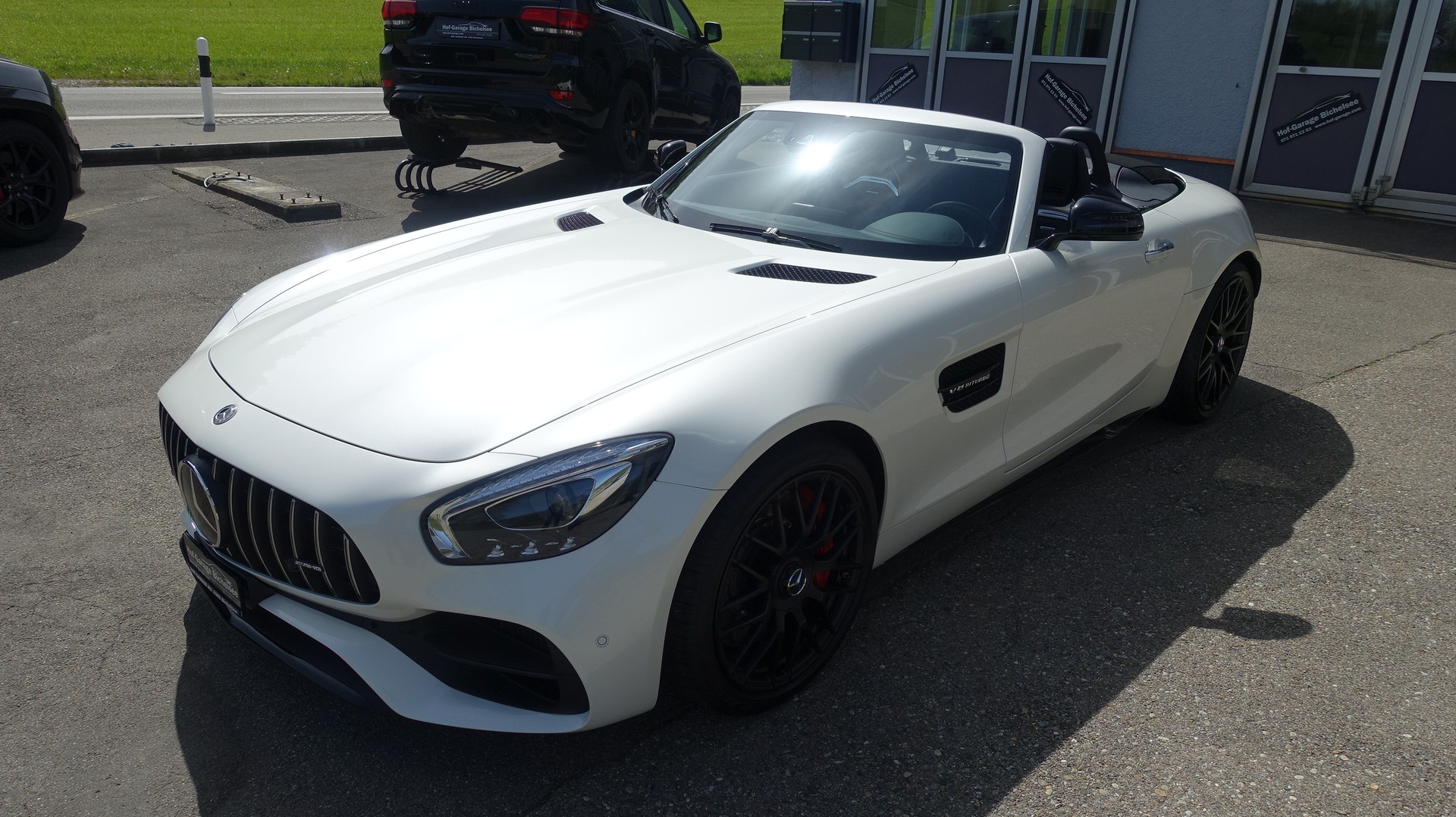 MERCEDES-BENZ AMG GT C Roadster Speedshift DCT-image-3
